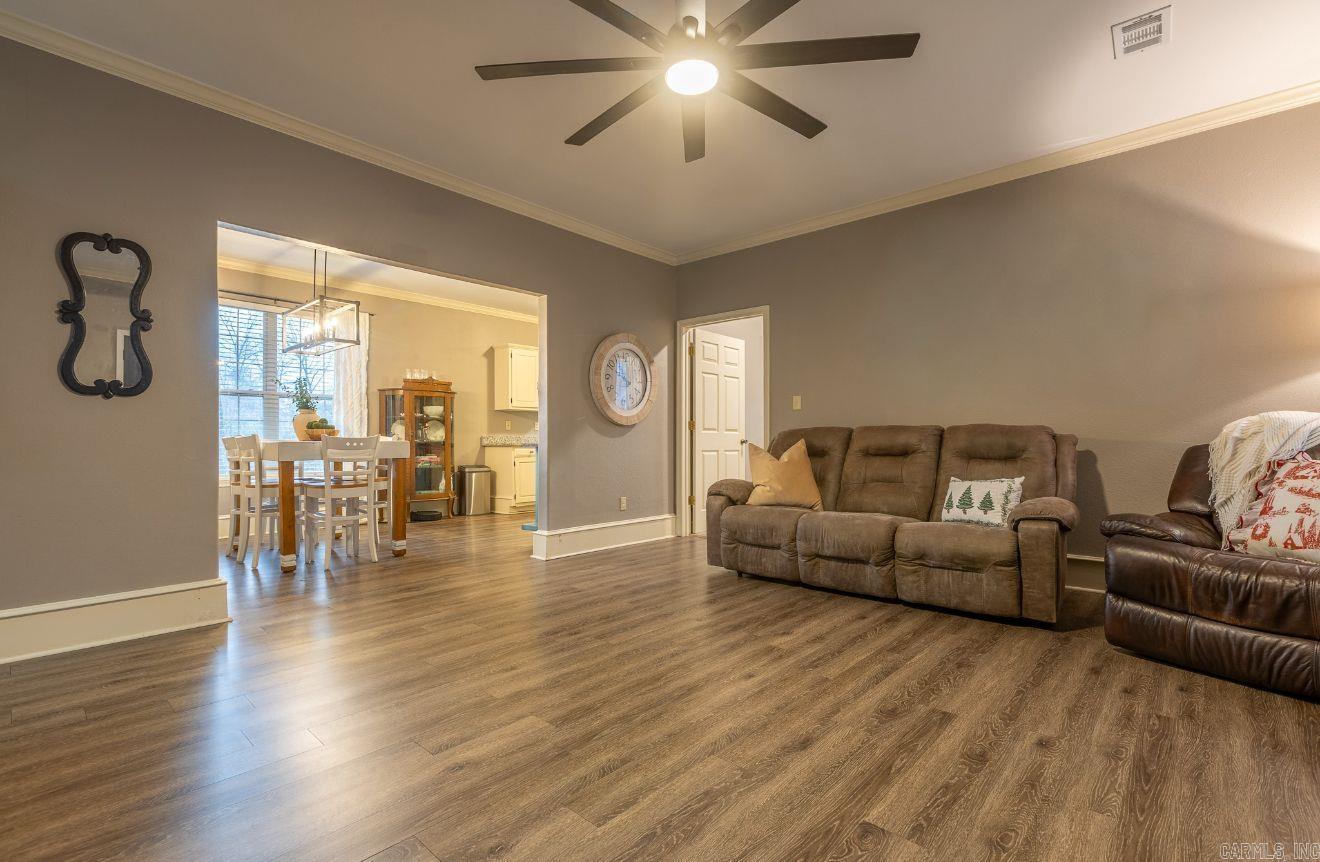 ANGEL COURT - Residential