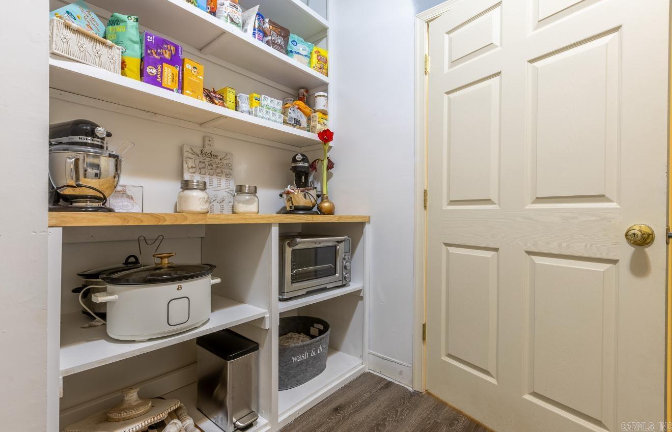 ANGEL COURT - Residential