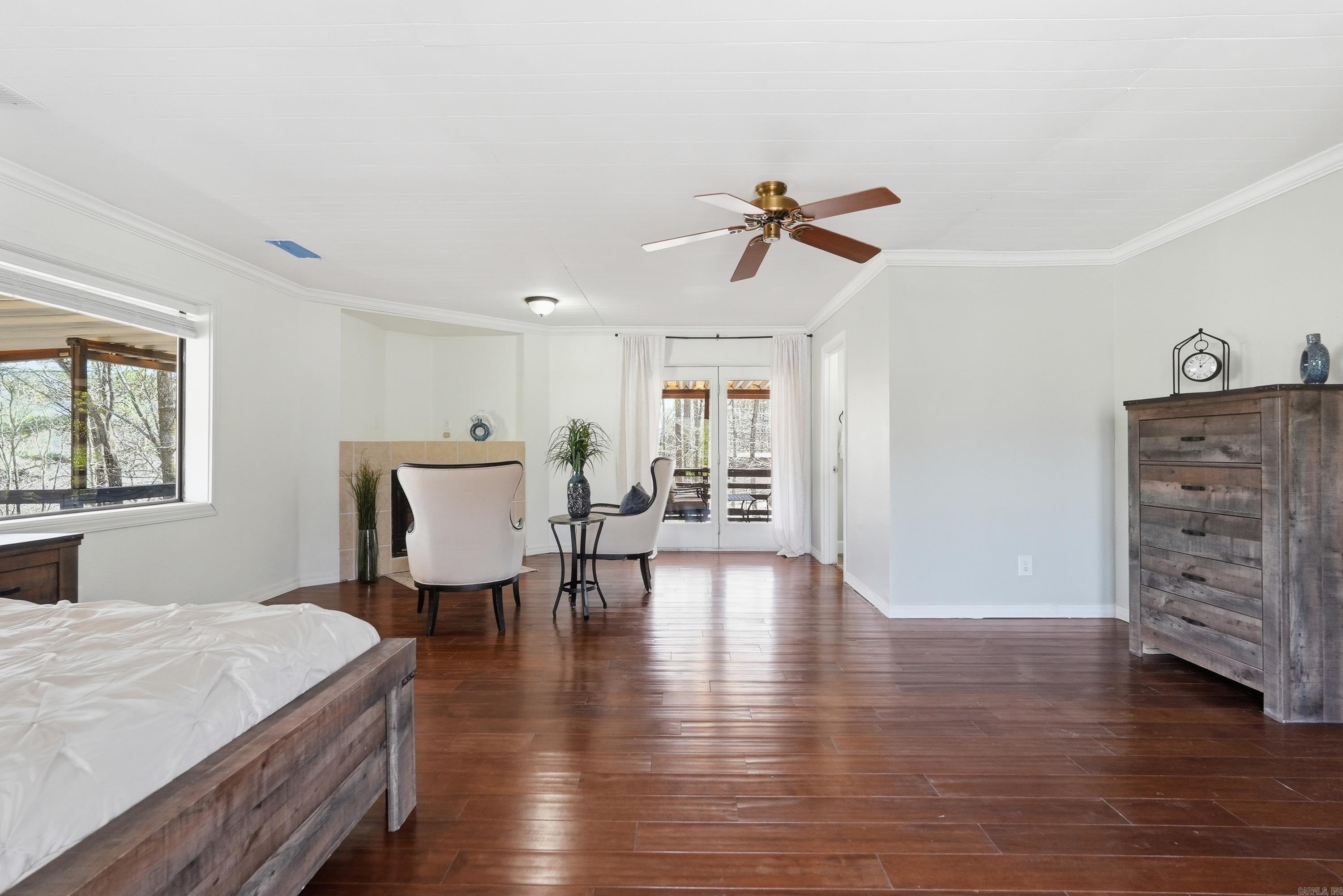 CHELSEA GLADE - Residential