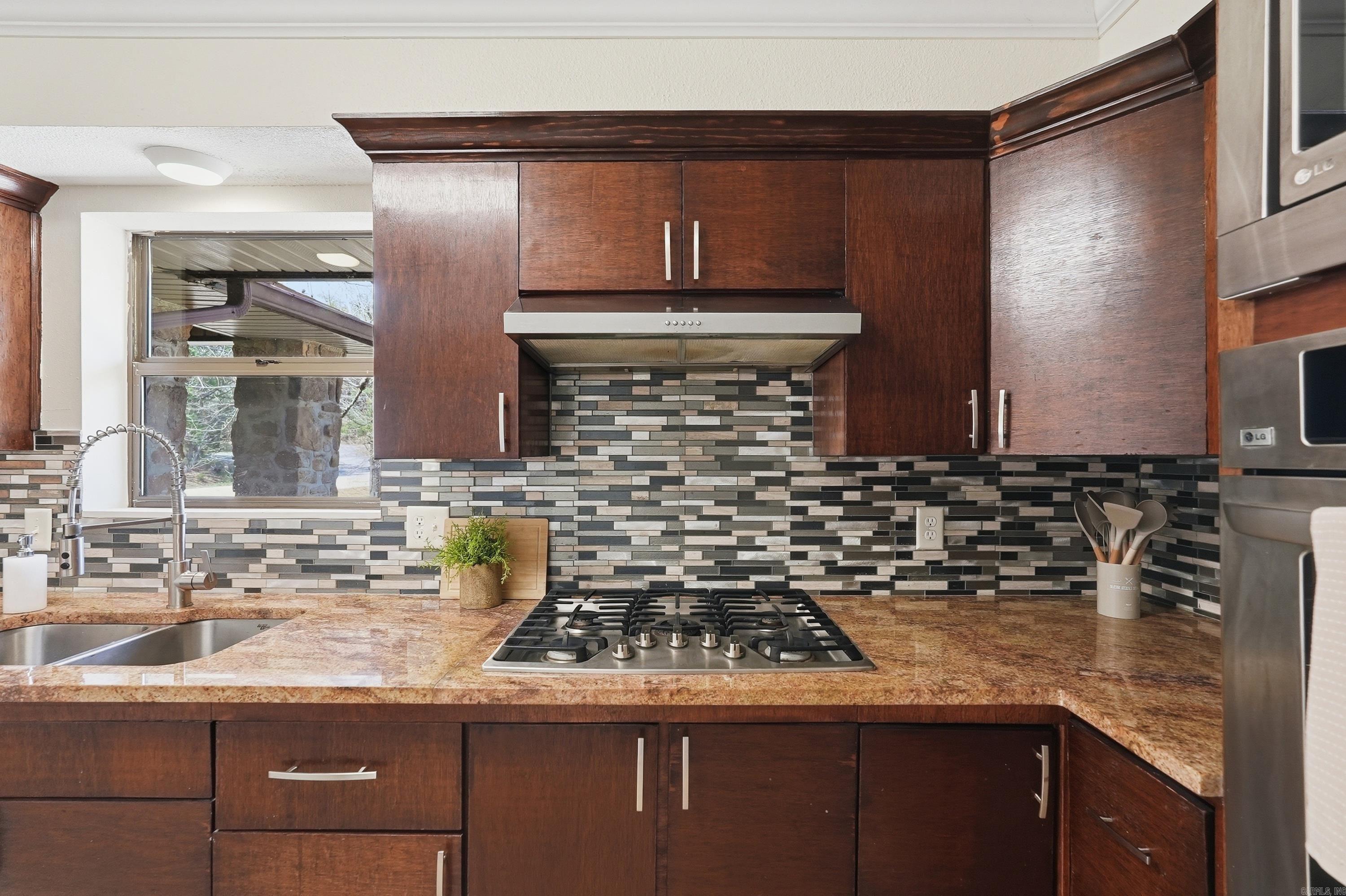 CHELSEA GLADE - Residential