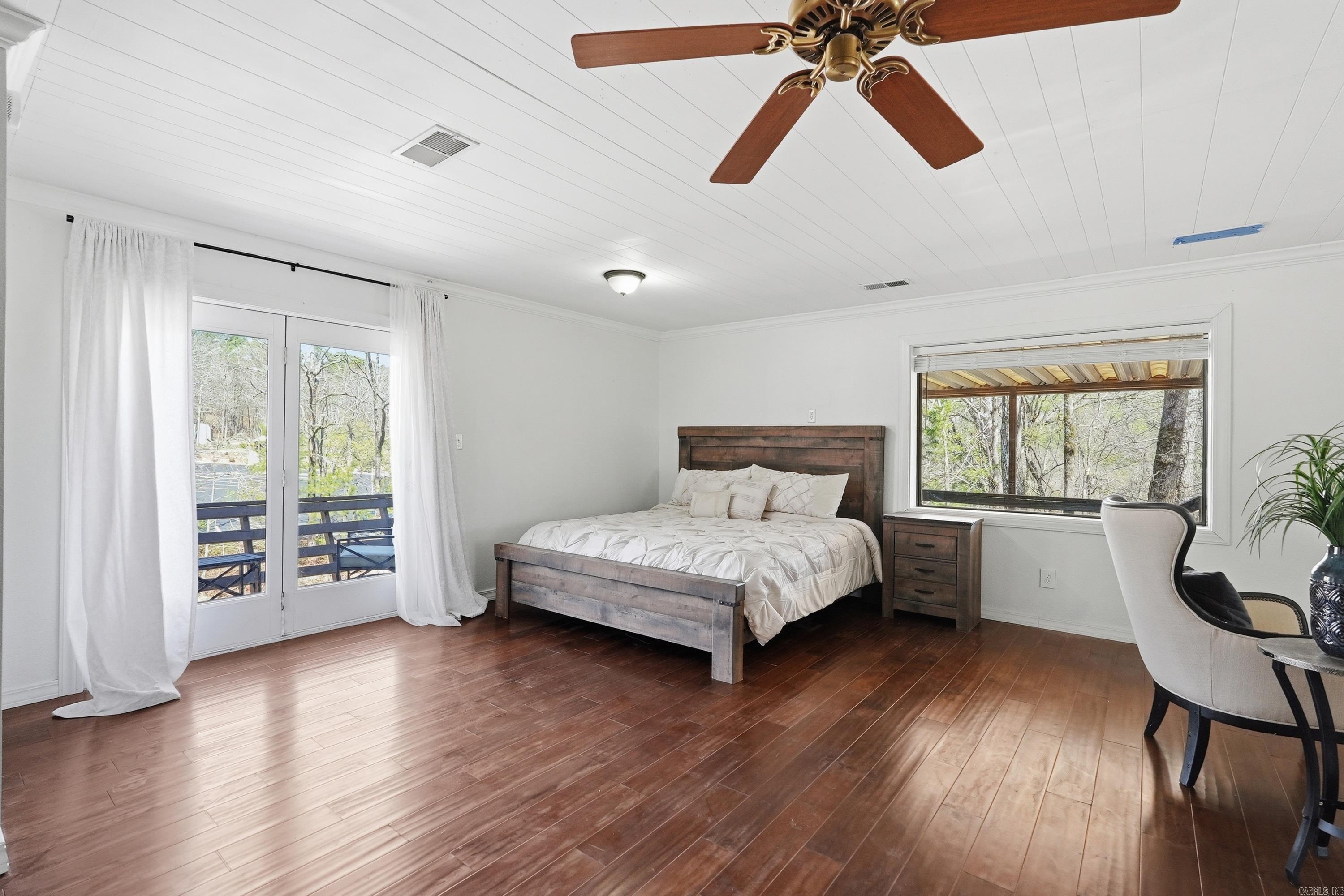 CHELSEA GLADE - Residential