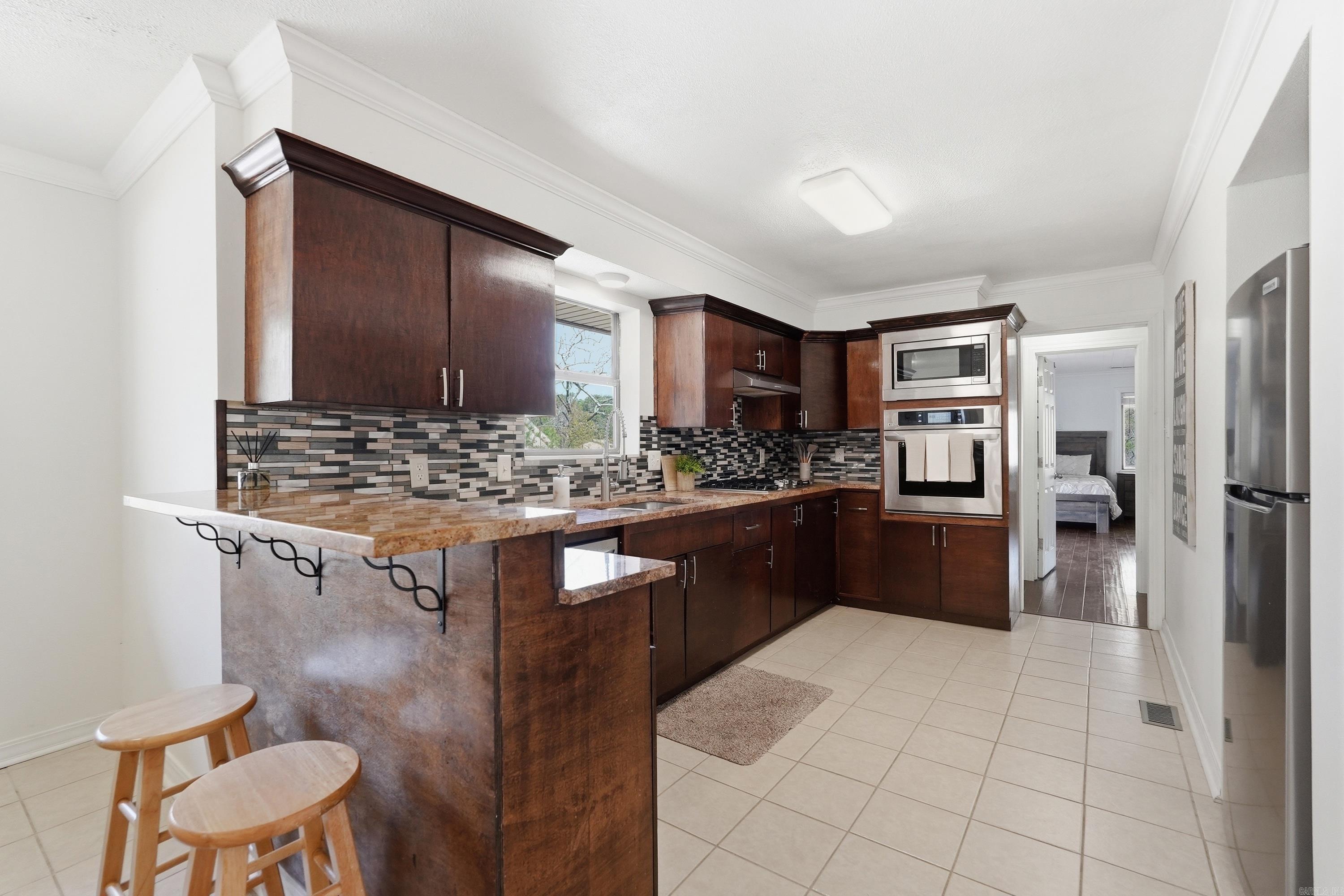 CHELSEA GLADE - Residential