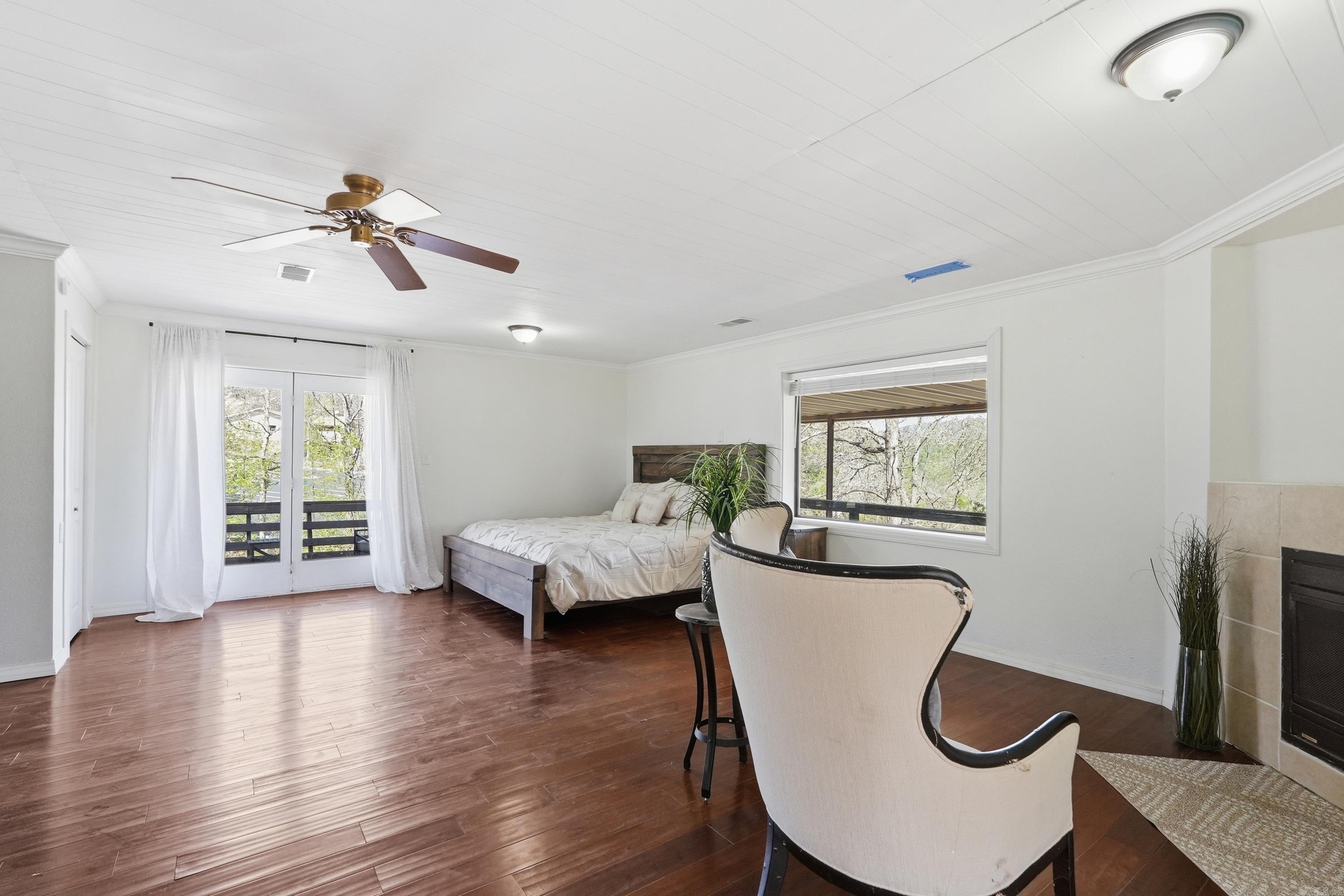 CHELSEA GLADE - Residential