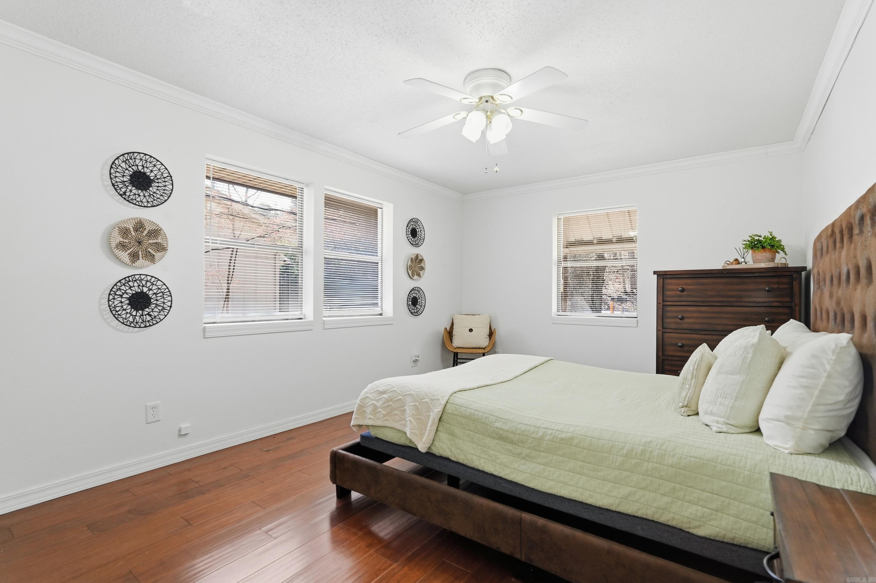 CHELSEA GLADE - Residential