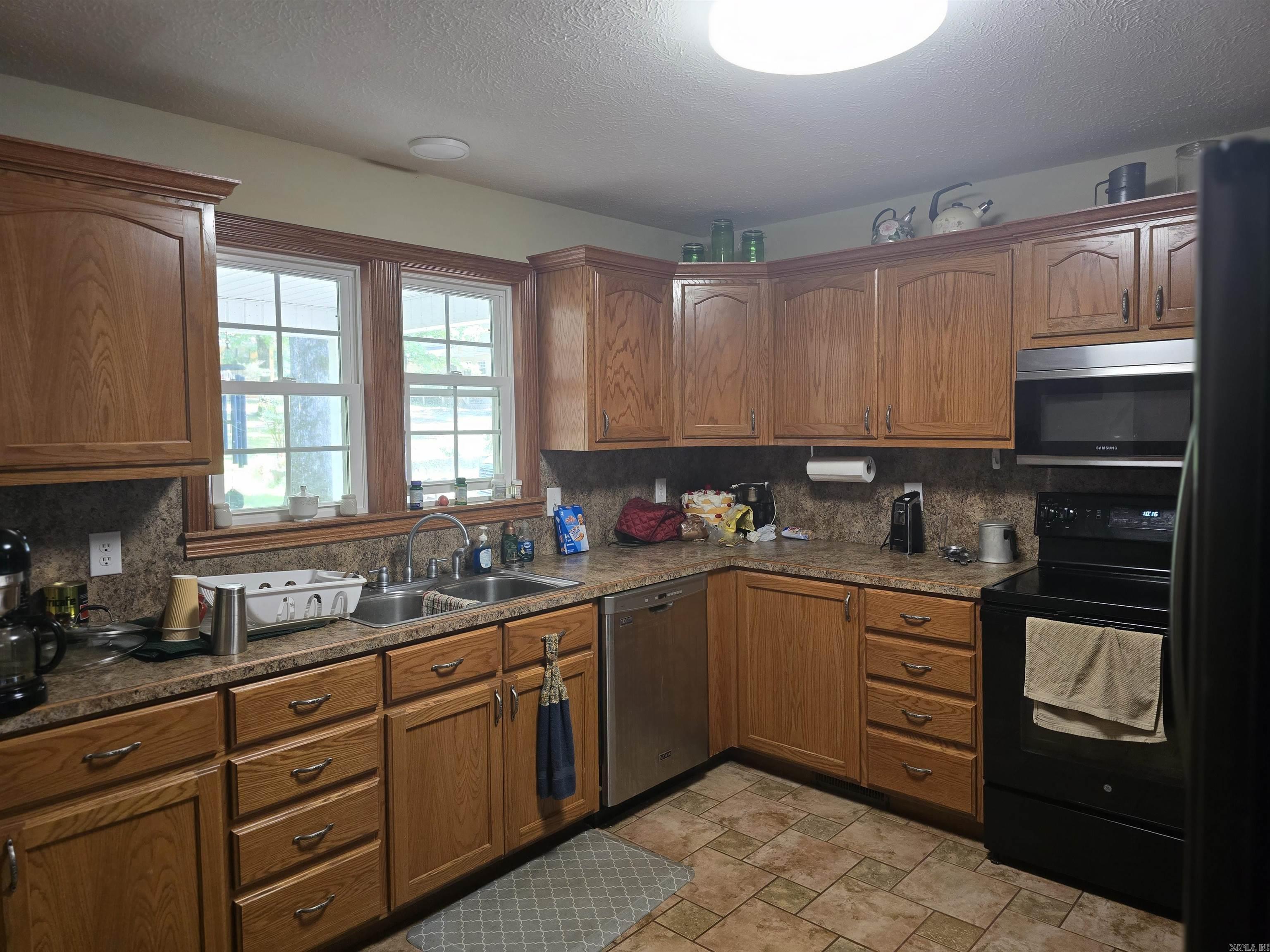 Metes & Bounds - Commercial Sale