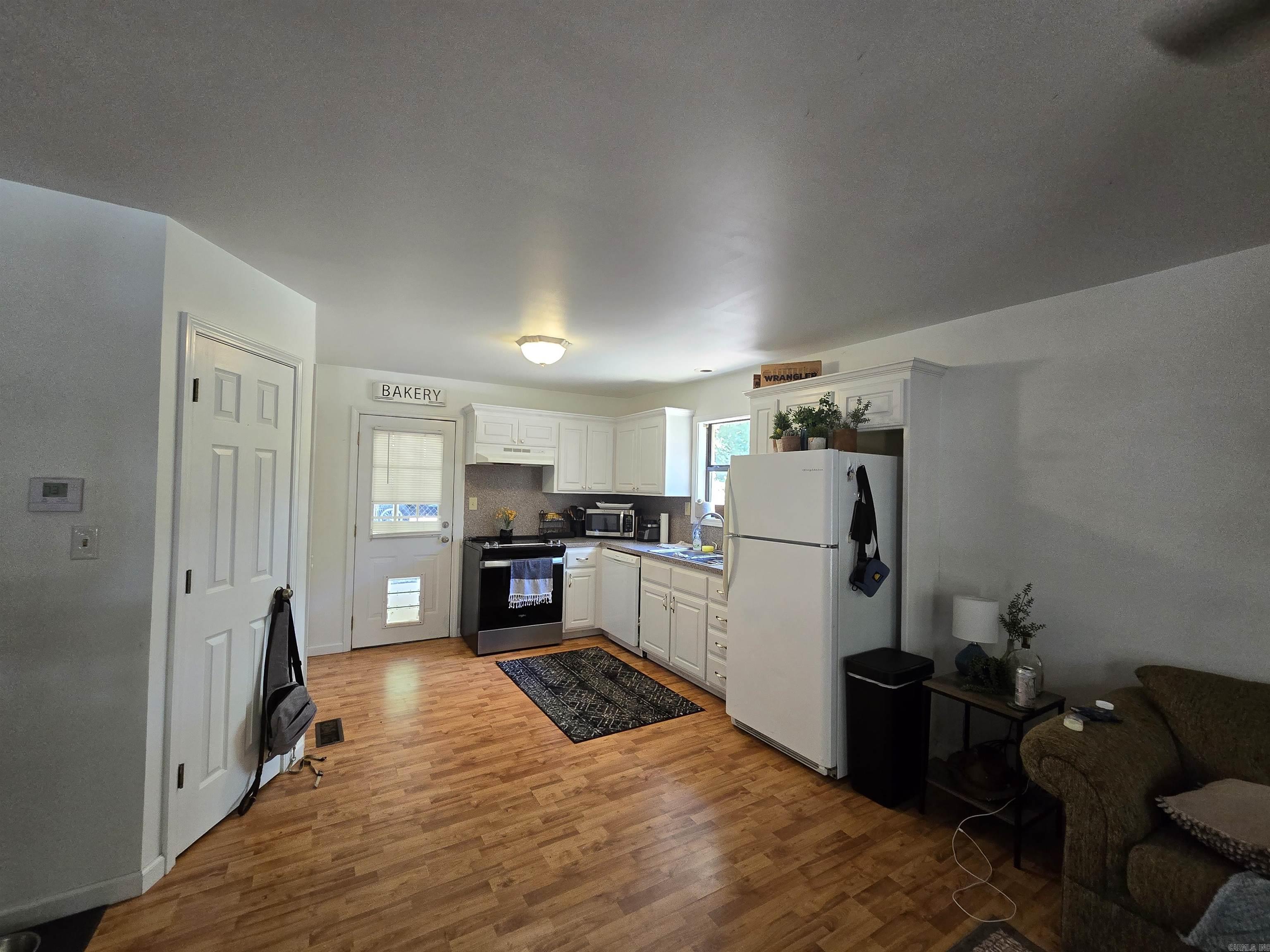 Metes & Bounds - Commercial Sale