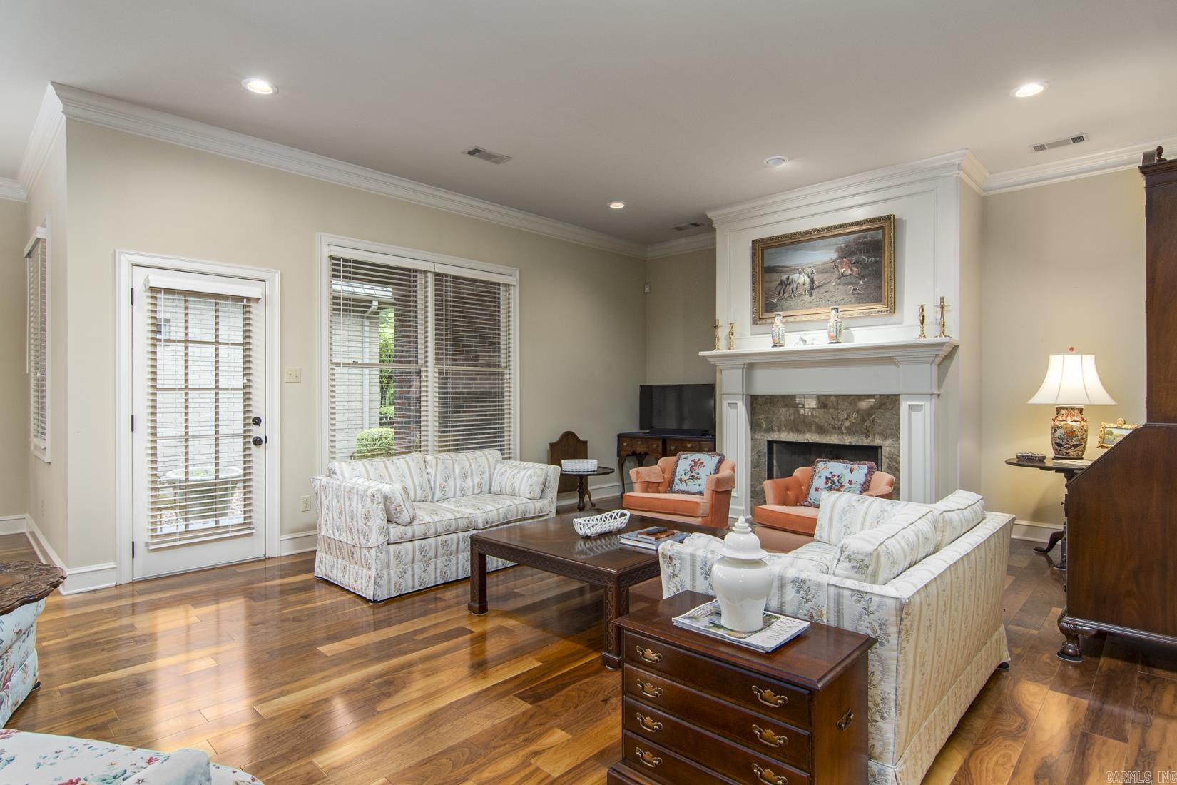 CHENAL VALLEY THE OAKS - Residential