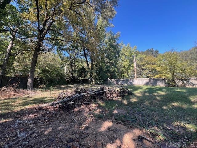 BEAUTIFUL LAKEVIEW - Residential