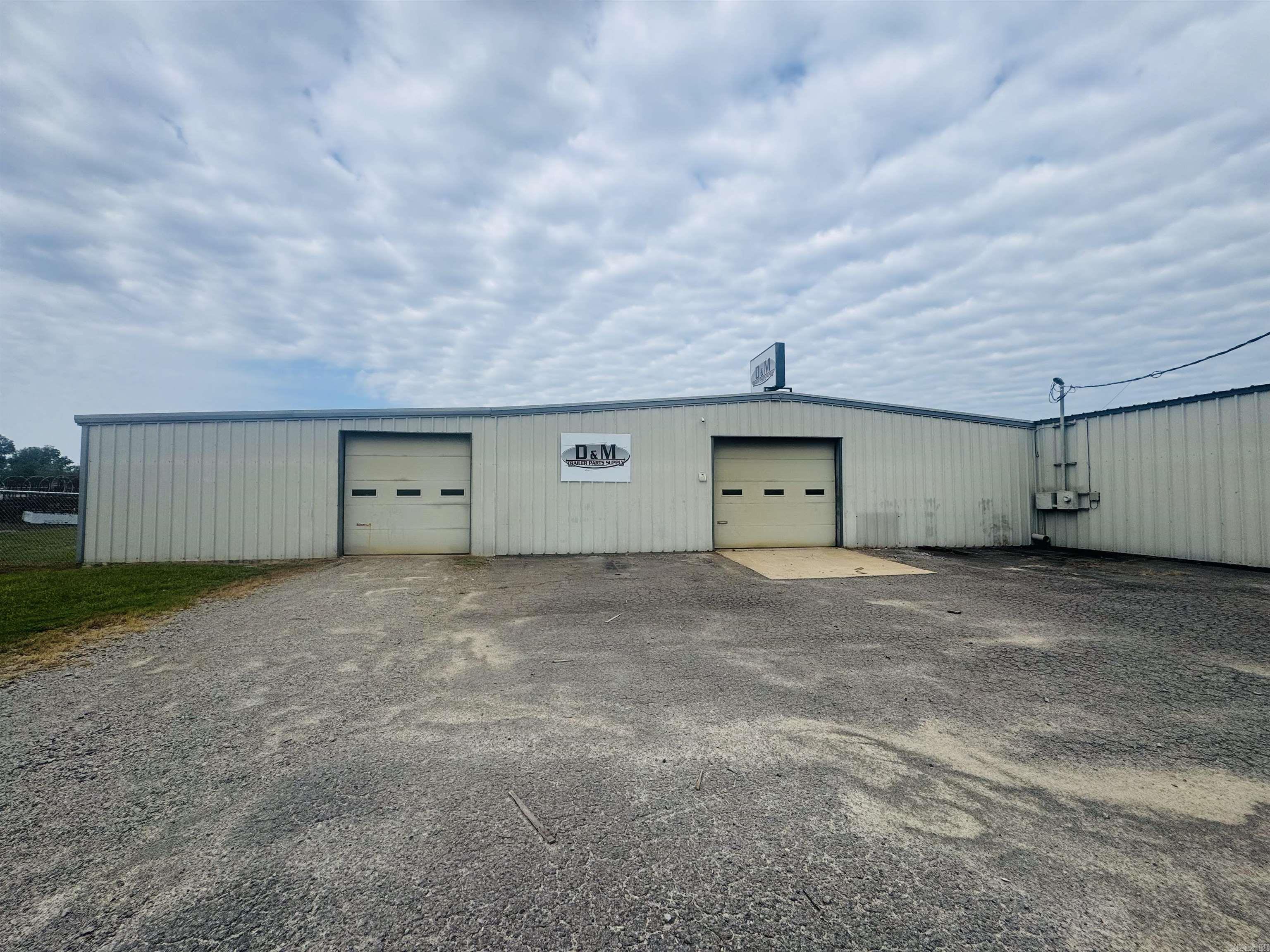LOTS of Warehouse space available here in the heart of Vilonia Arkansas! This thriving business is available for you to take over and run with or use for what ever industry you are in. Updated offices for walk in traffic and a fully equipped red iron warehouse with 220 power throughout for any manufacturing needs. Right at 4 acres with a newly fenced in lay yard and a separate shop out back for extra storage. Priced to move, giving the opportunity to save some $$ and start making $$$$ right away! Book your appointment today to check it out!!