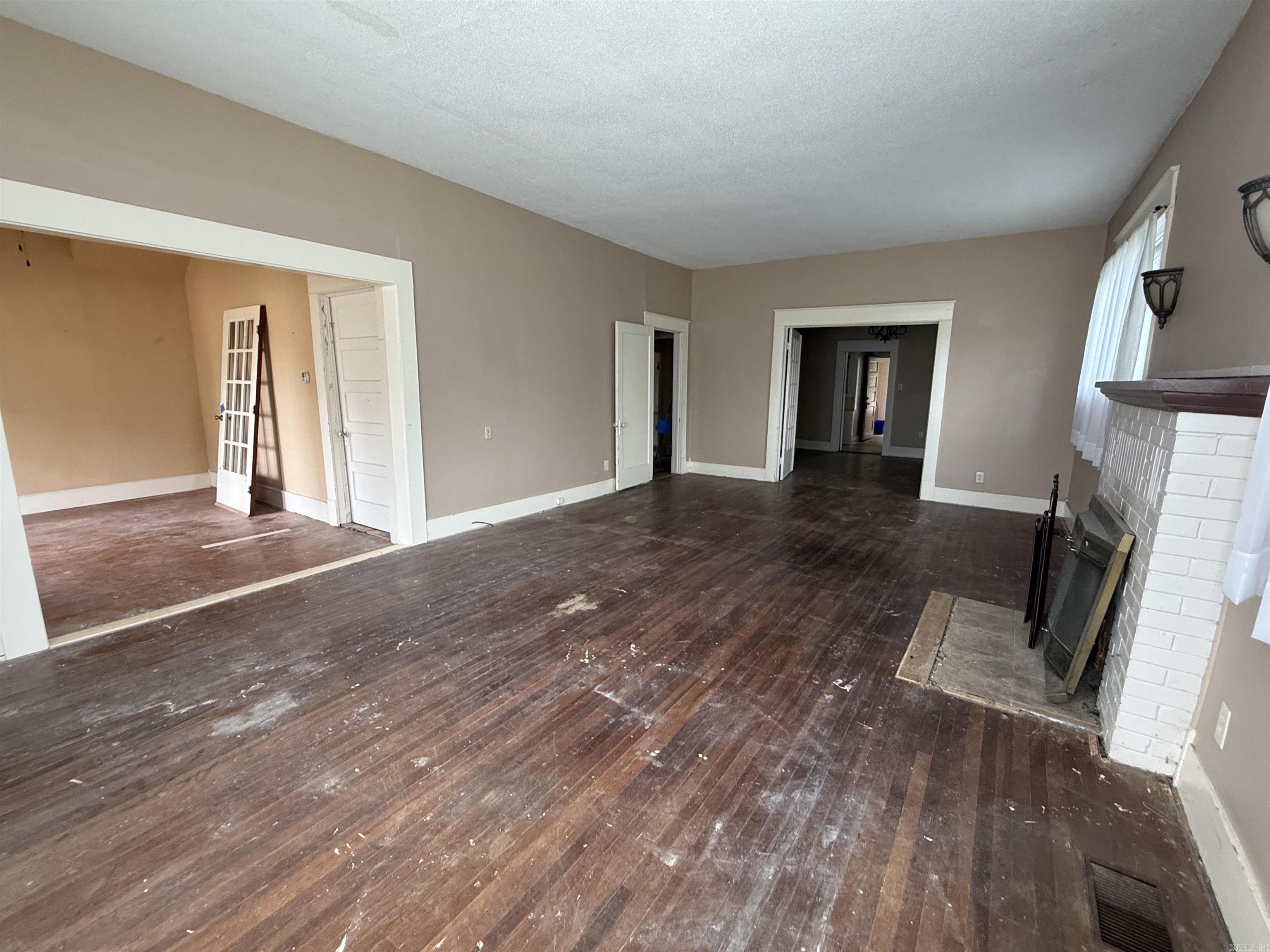 Hardy & Barkman I-XII - Residential