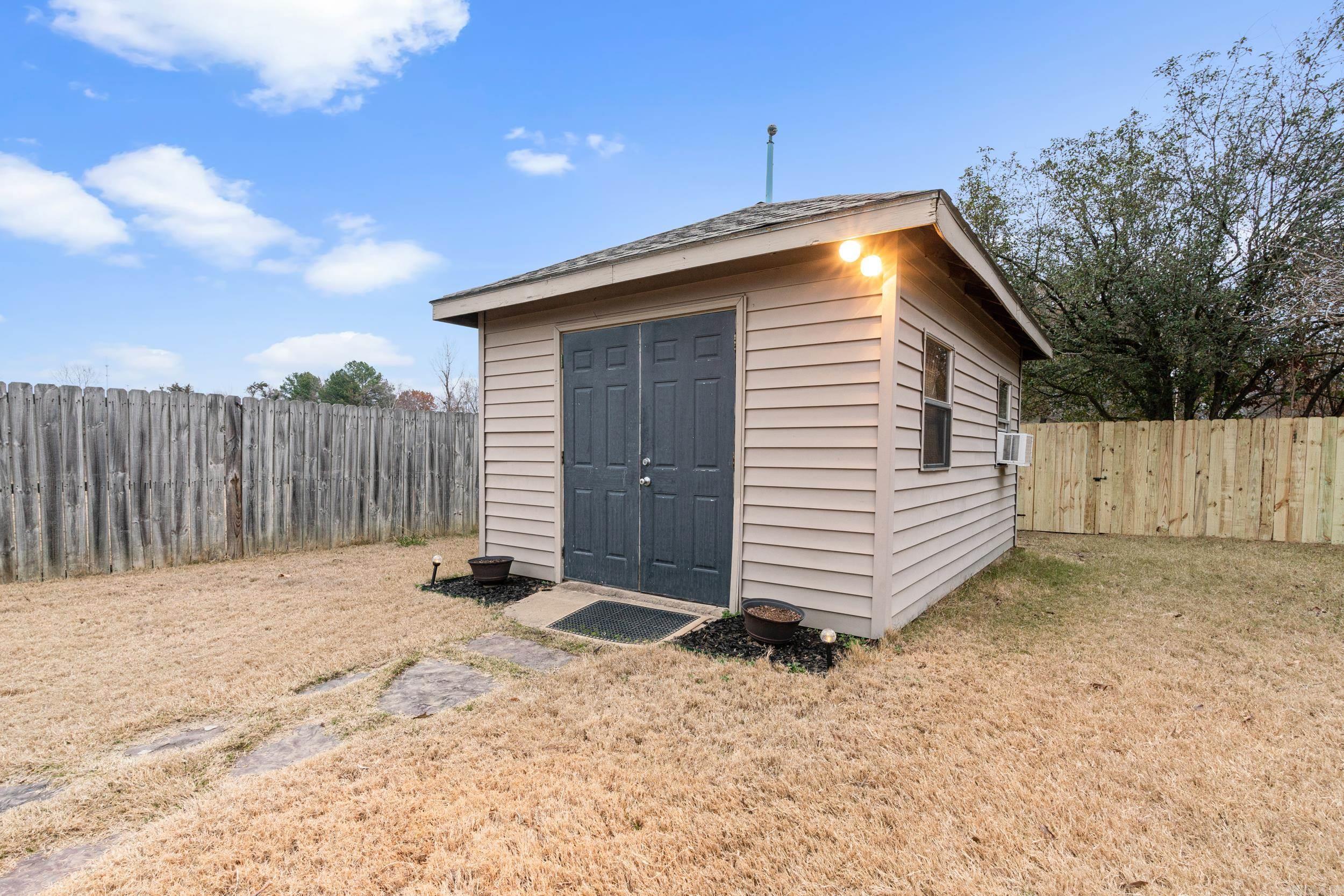 CLUB CREEK - Residential