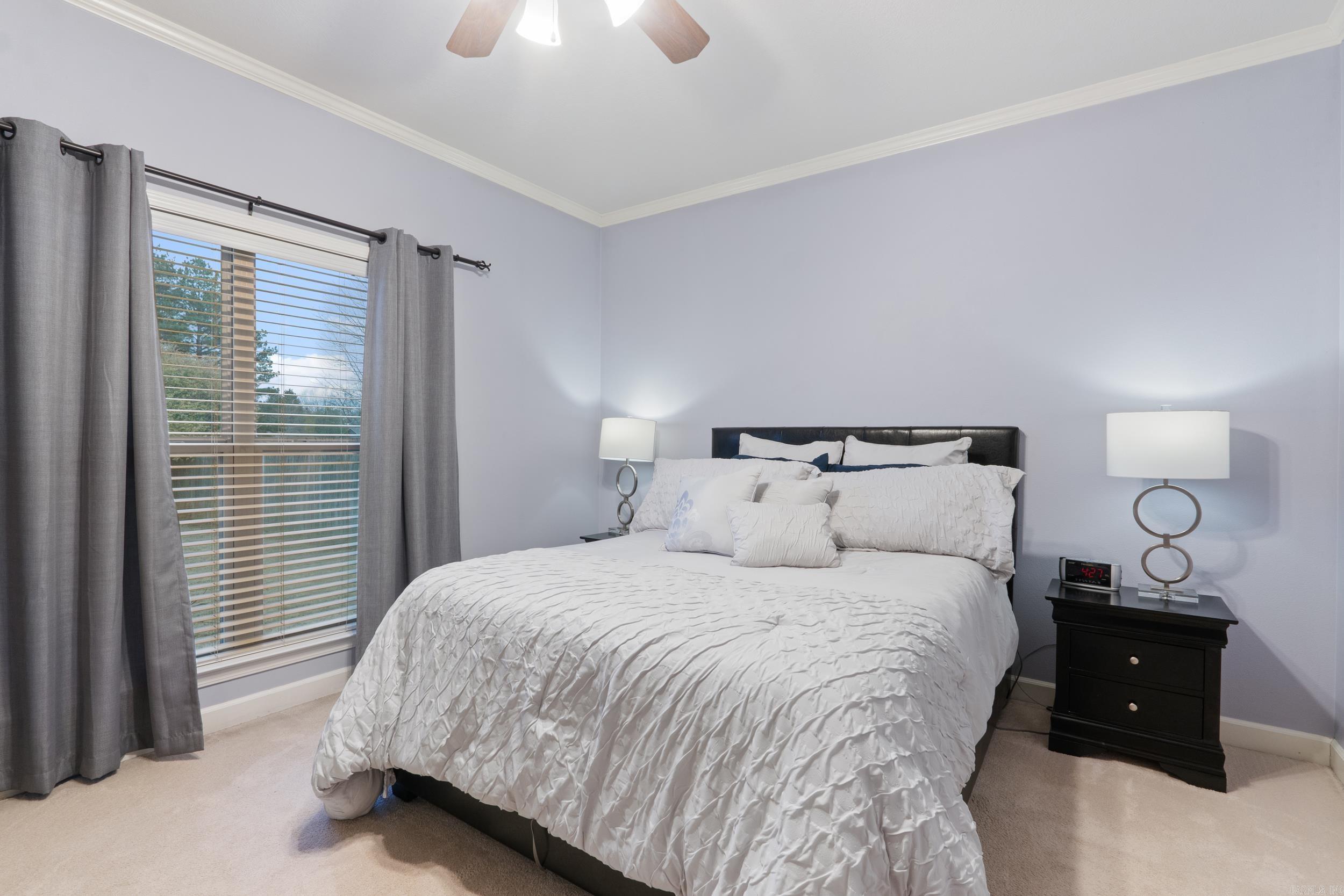 CLUB CREEK - Residential