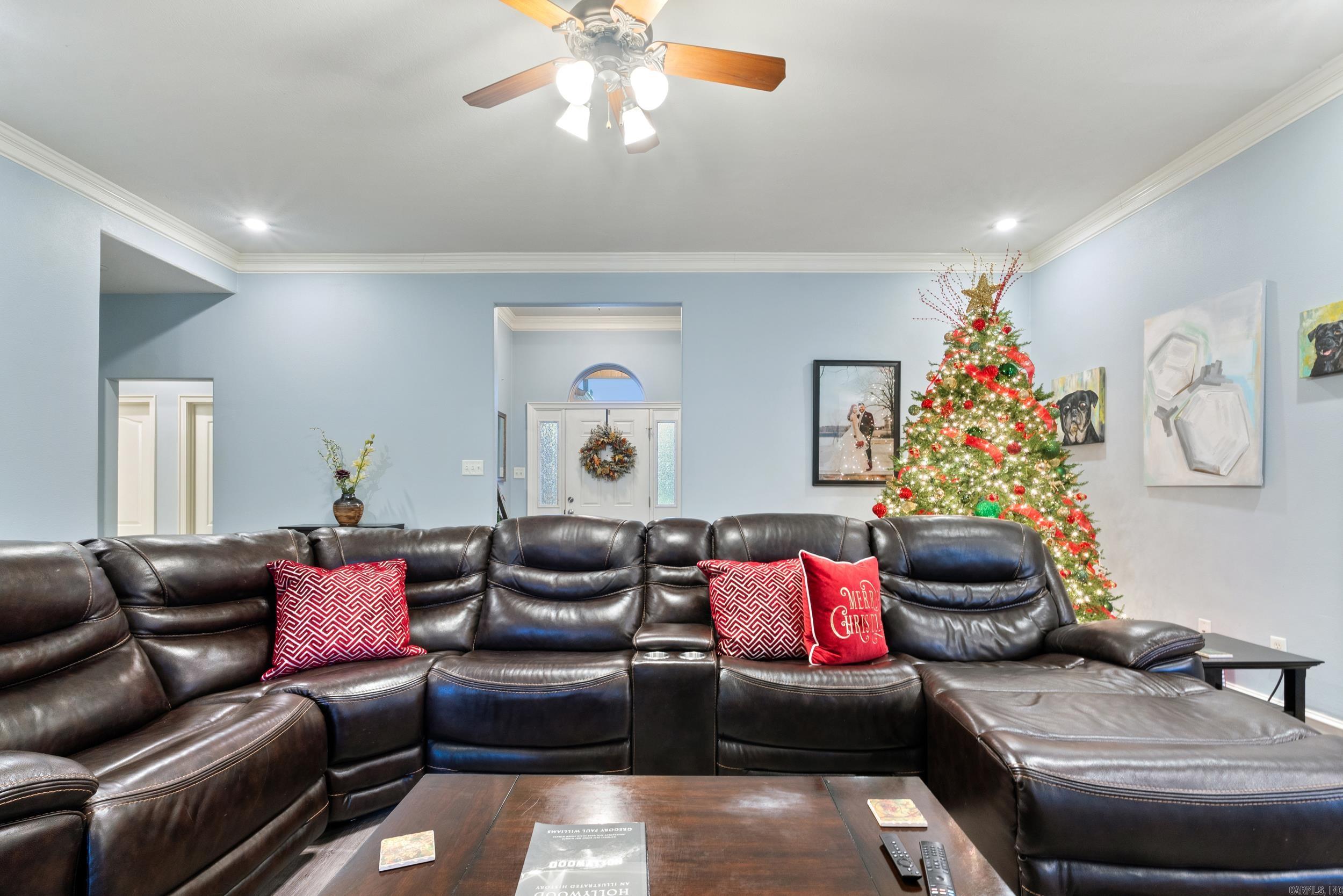 CLUB CREEK - Residential