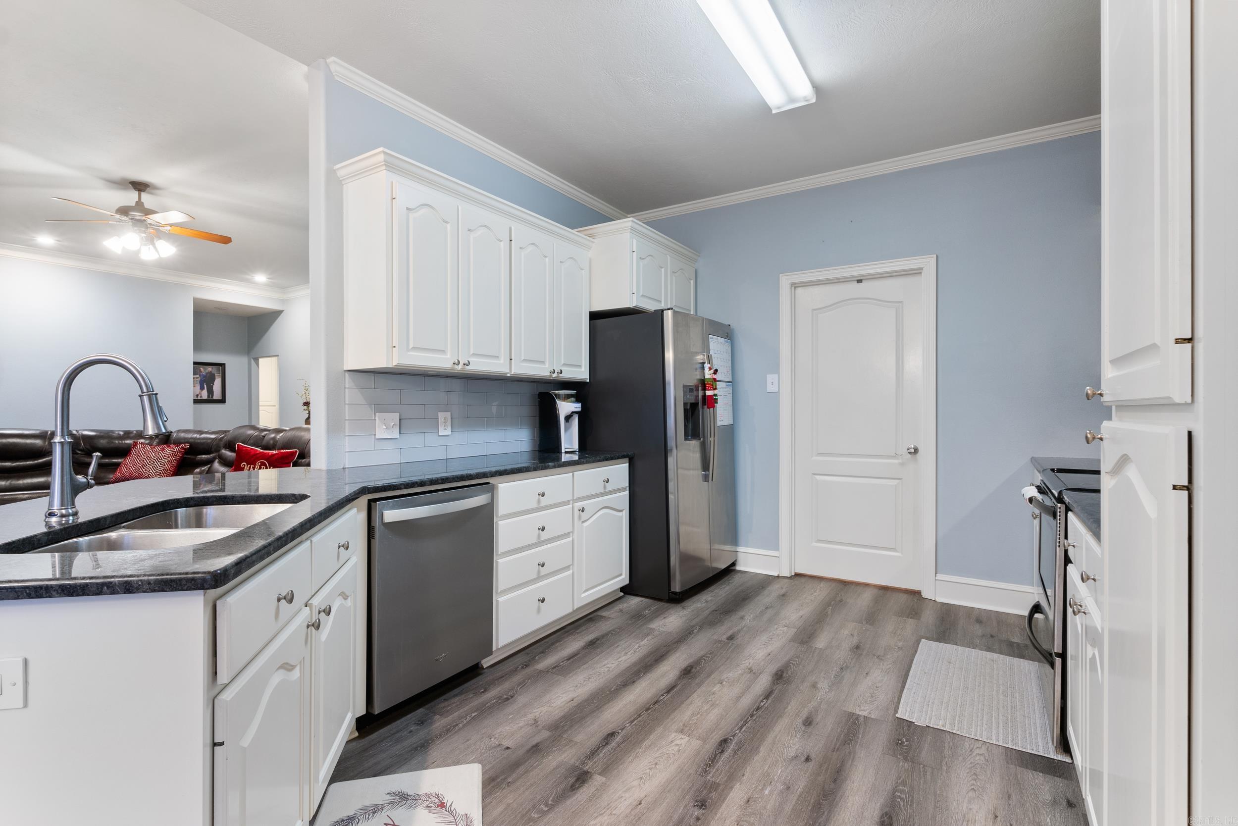 CLUB CREEK - Residential