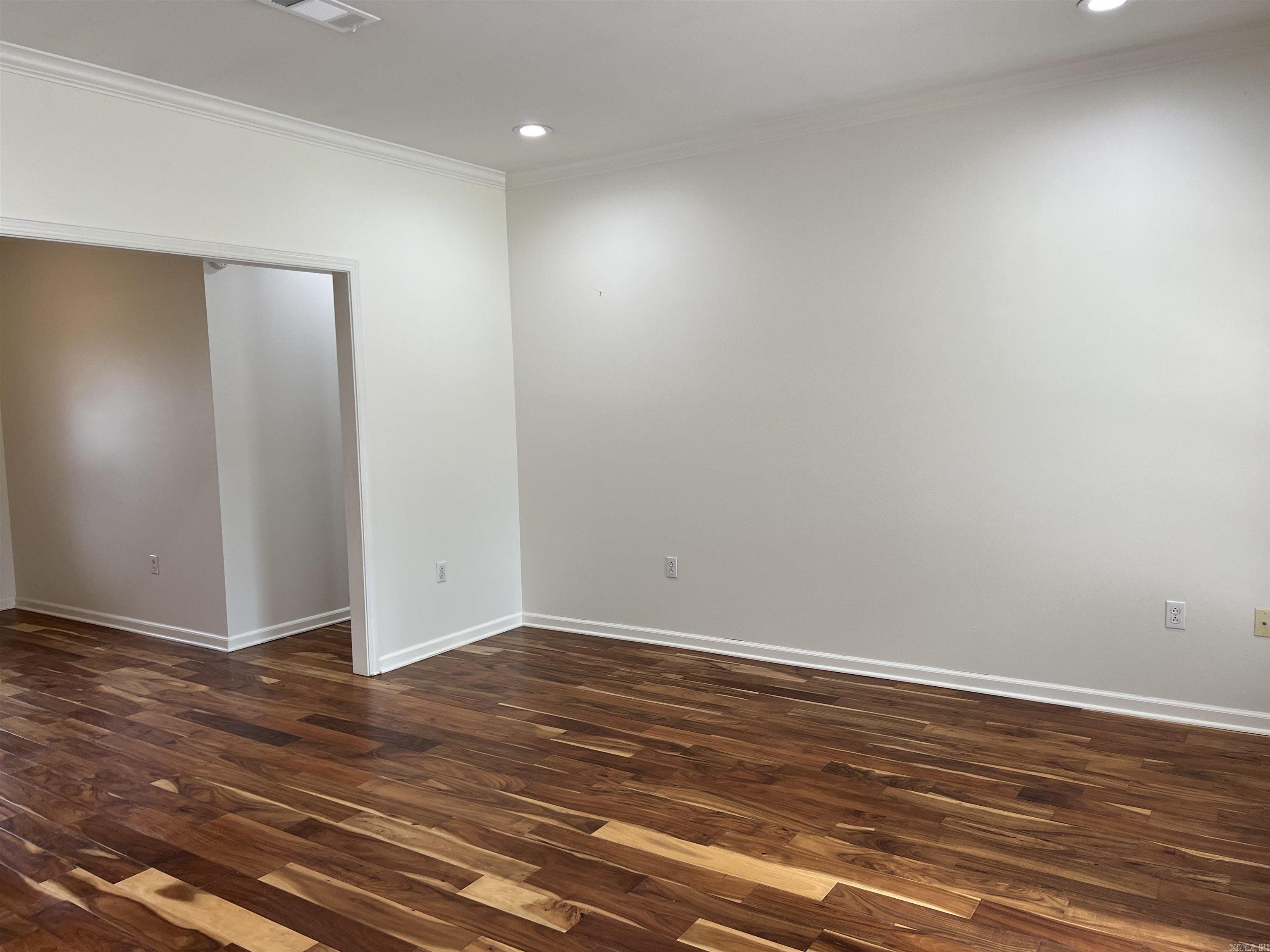 SILVER LEAF - Residential