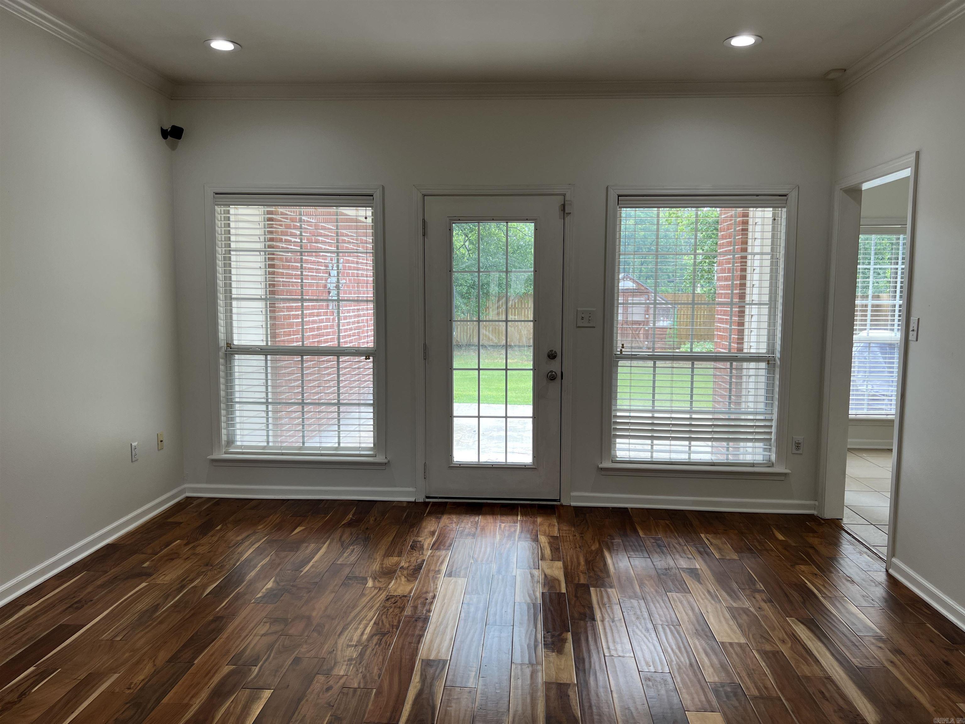 SILVER LEAF - Residential