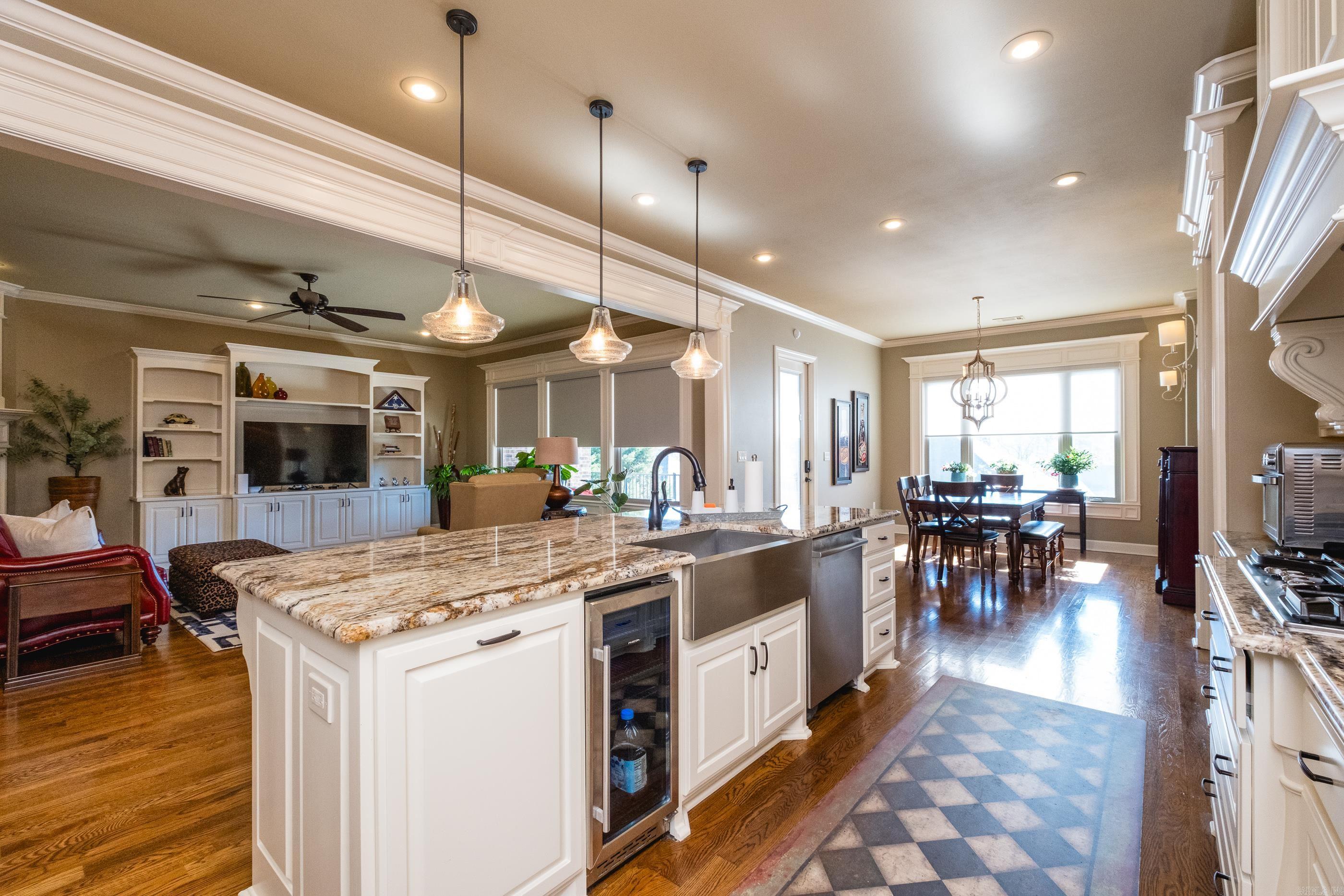 CHENAL VALLEY "MIRAMAR PLACE" - Residential