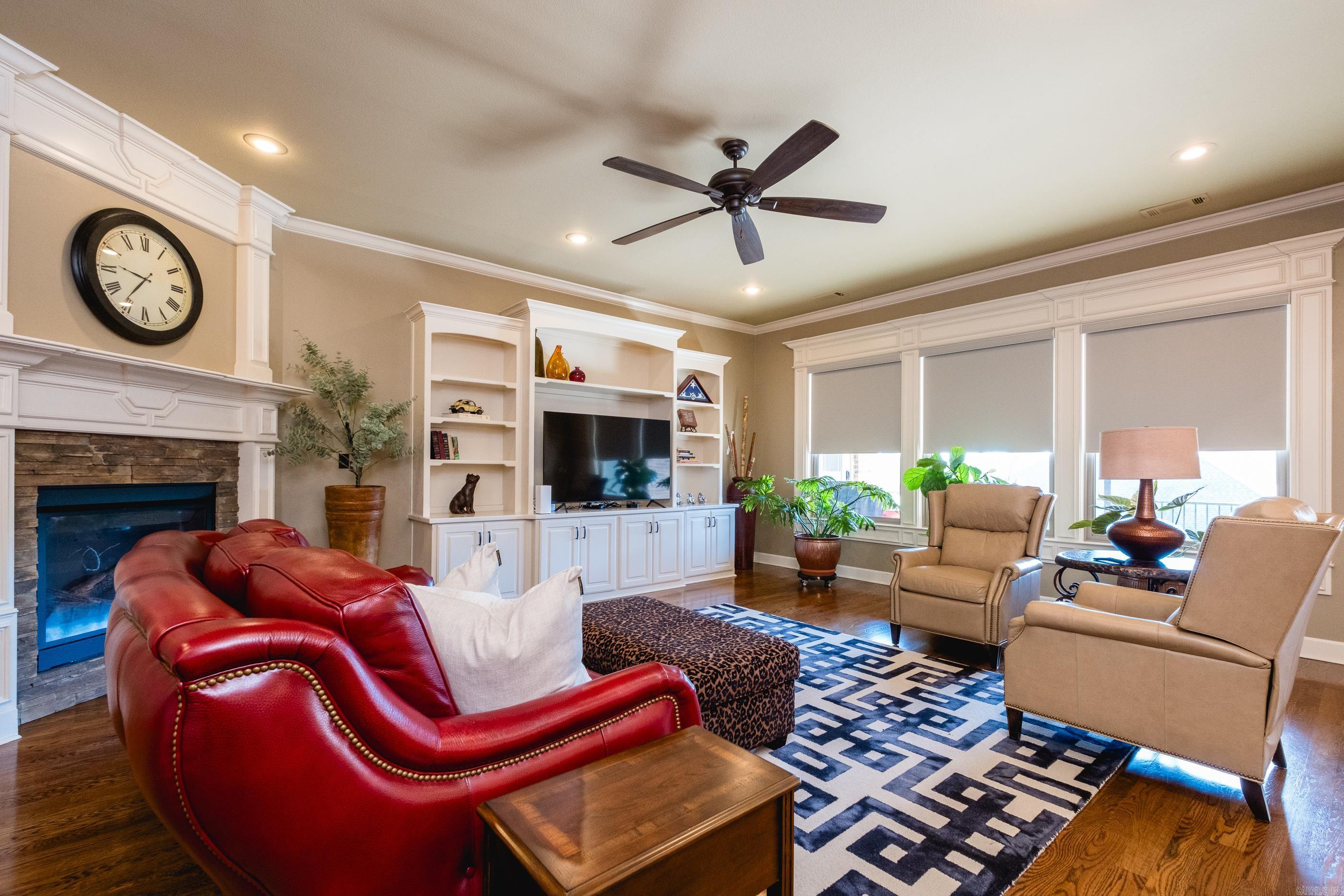 CHENAL VALLEY "MIRAMAR PLACE" - Residential