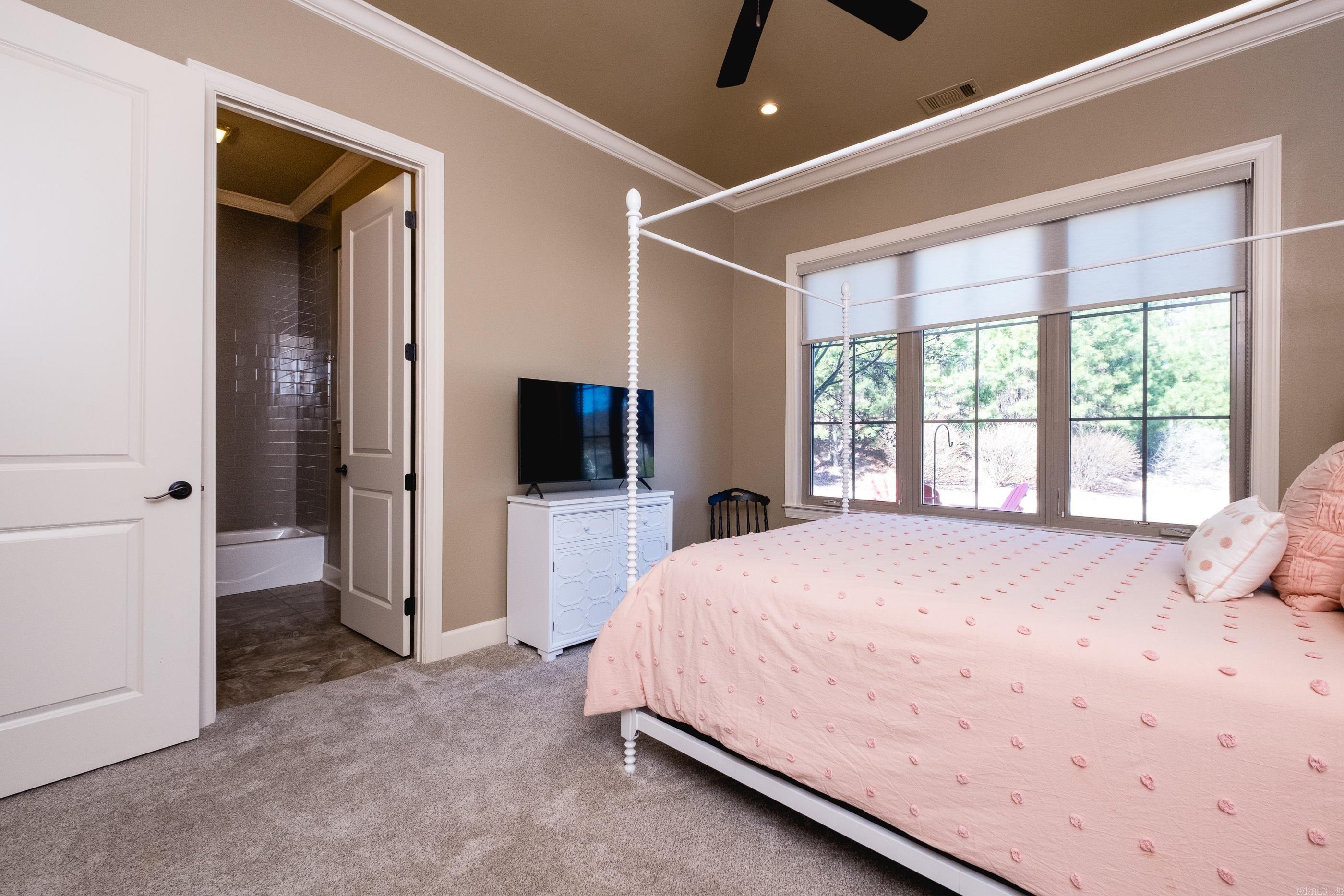 CHENAL VALLEY "MIRAMAR PLACE" - Residential