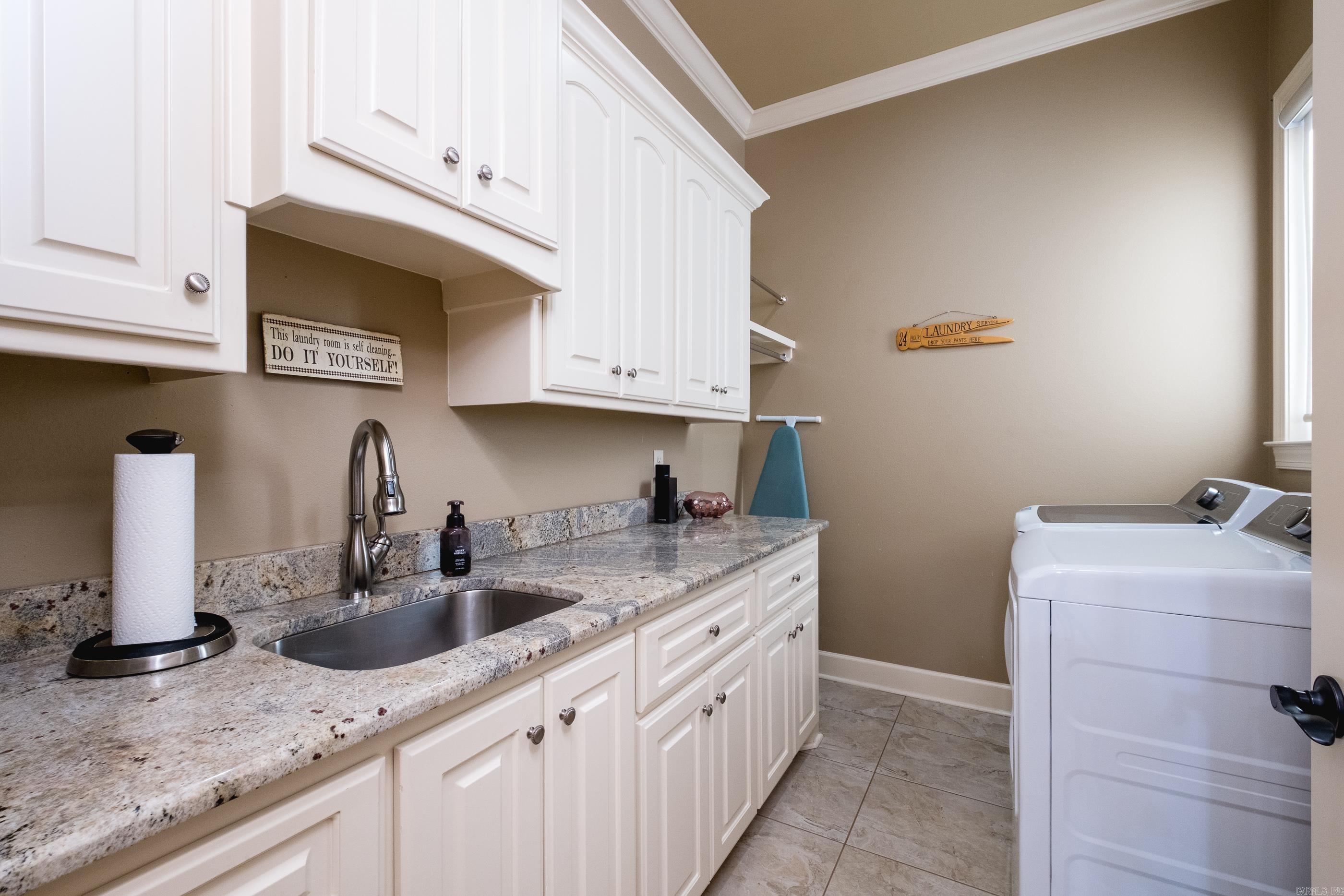 CHENAL VALLEY "MIRAMAR PLACE" - Residential