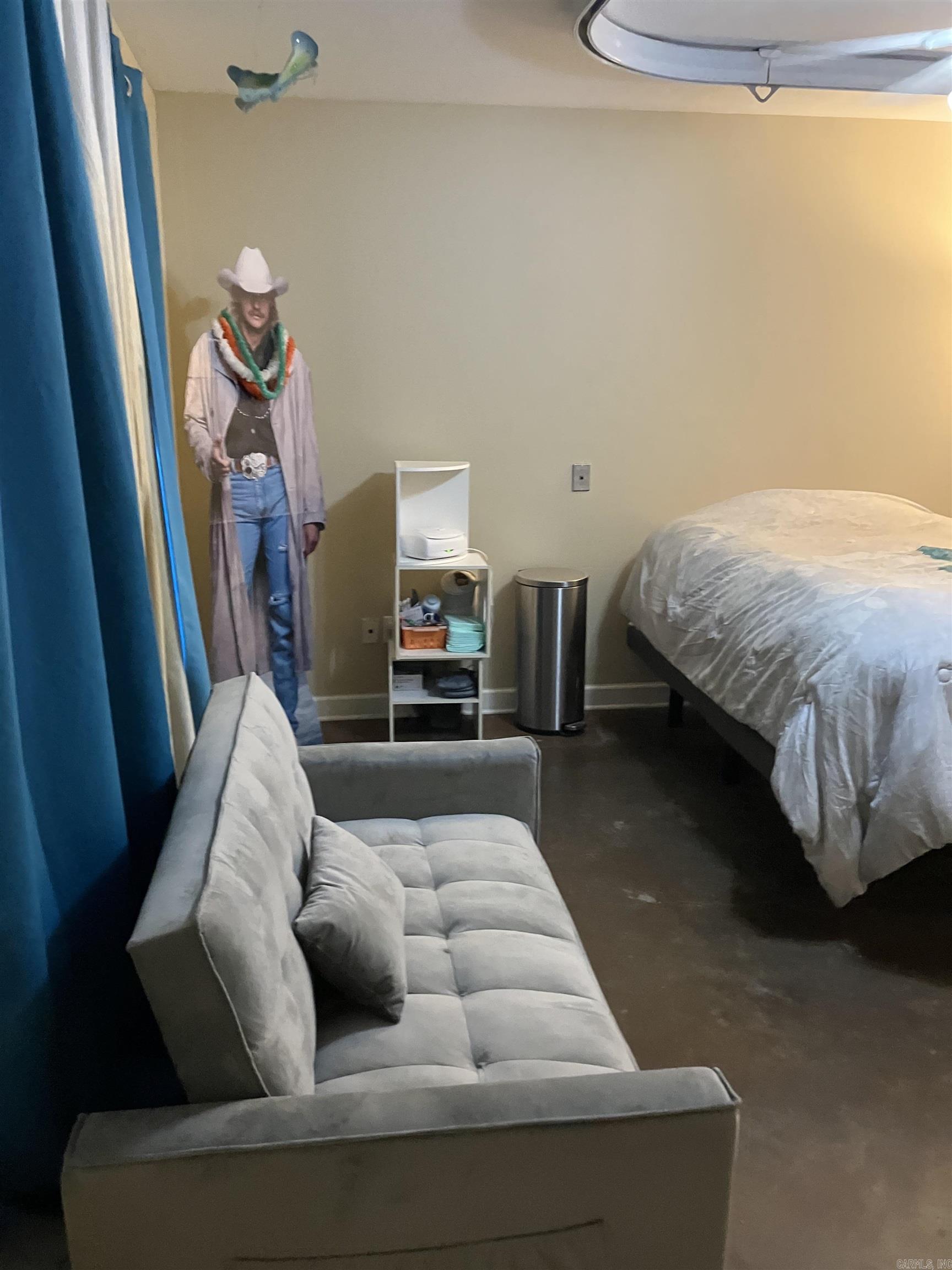 SHADY MEADOWS - Residential