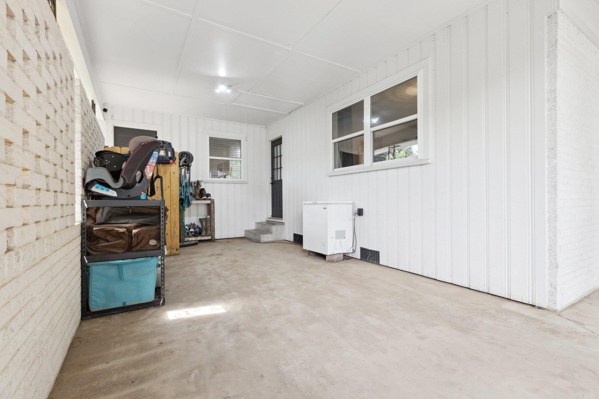 Holloway Replat South Hwy - Residential