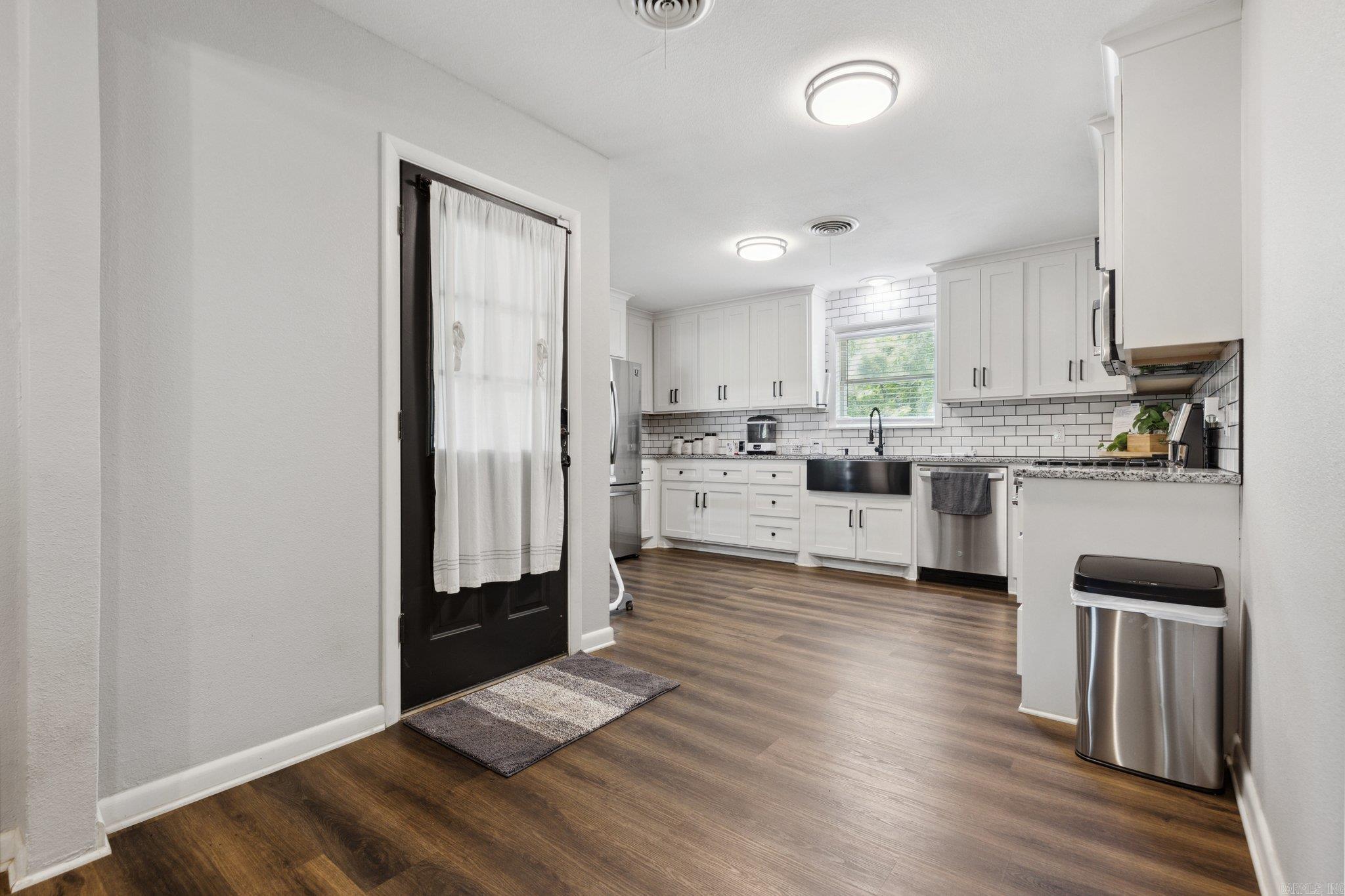 Holloway Replat South Hwy - Residential