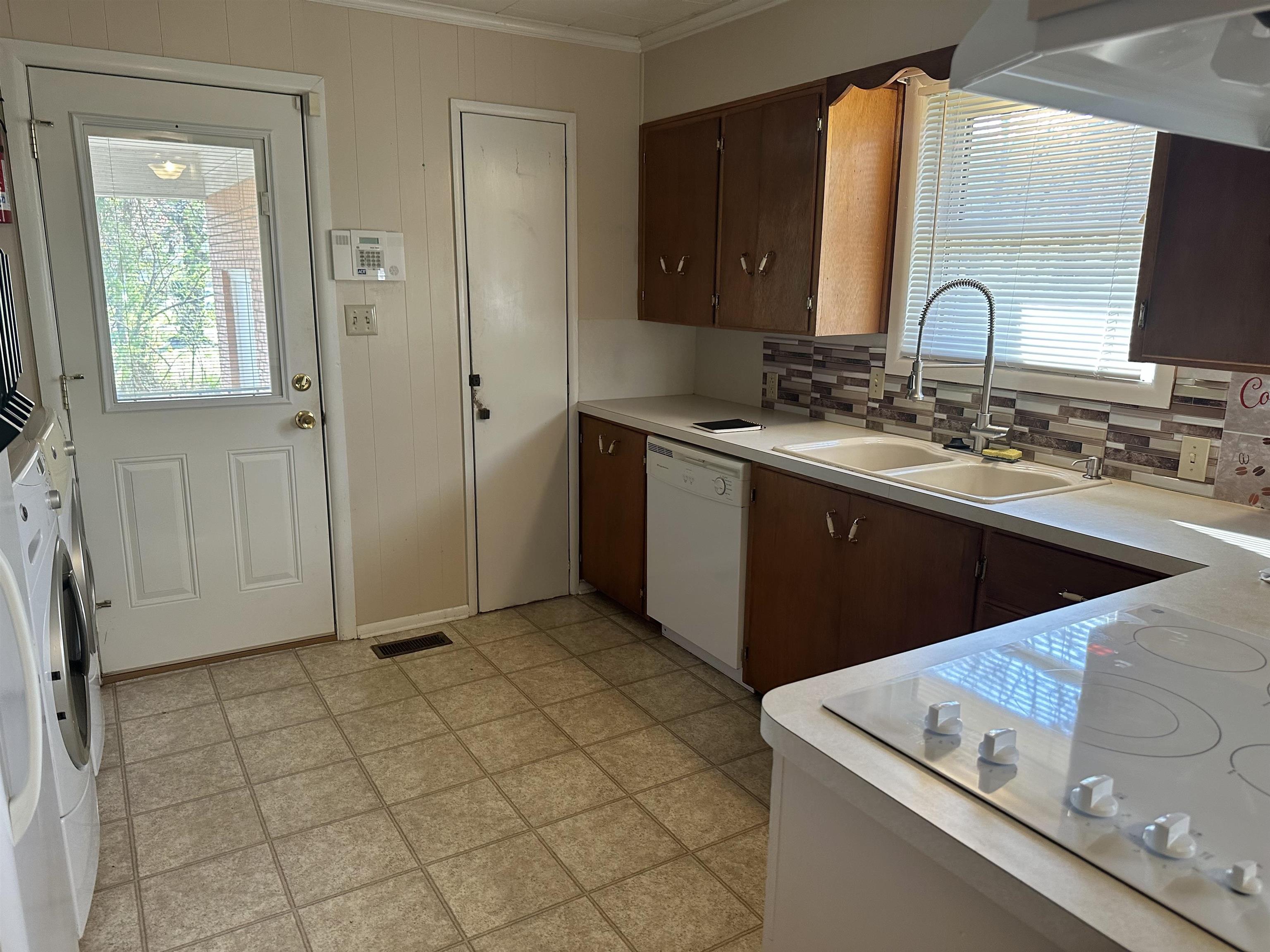 Meadowbrook #2 - Residential Lease