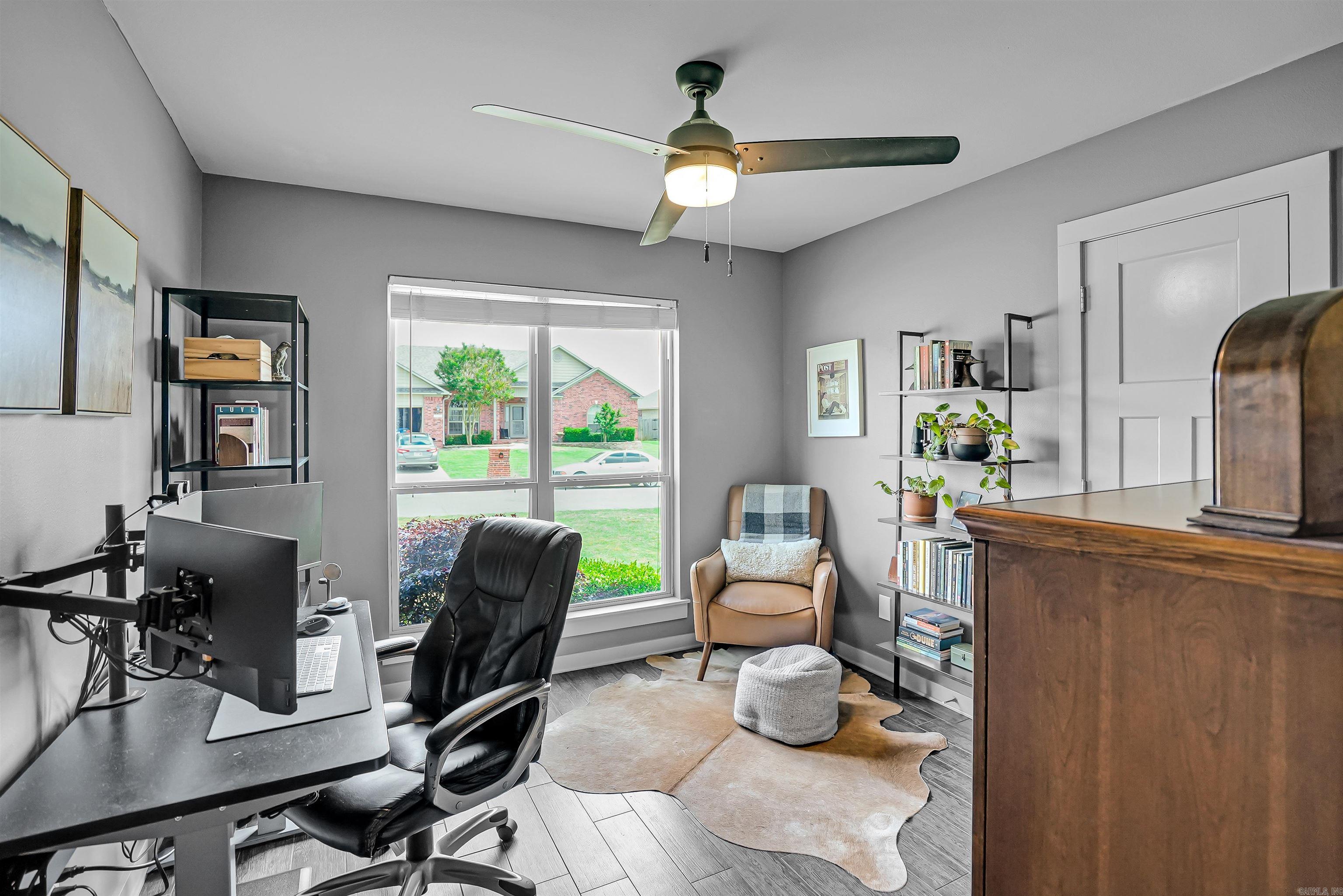 STONEHENGE PLACE - Residential