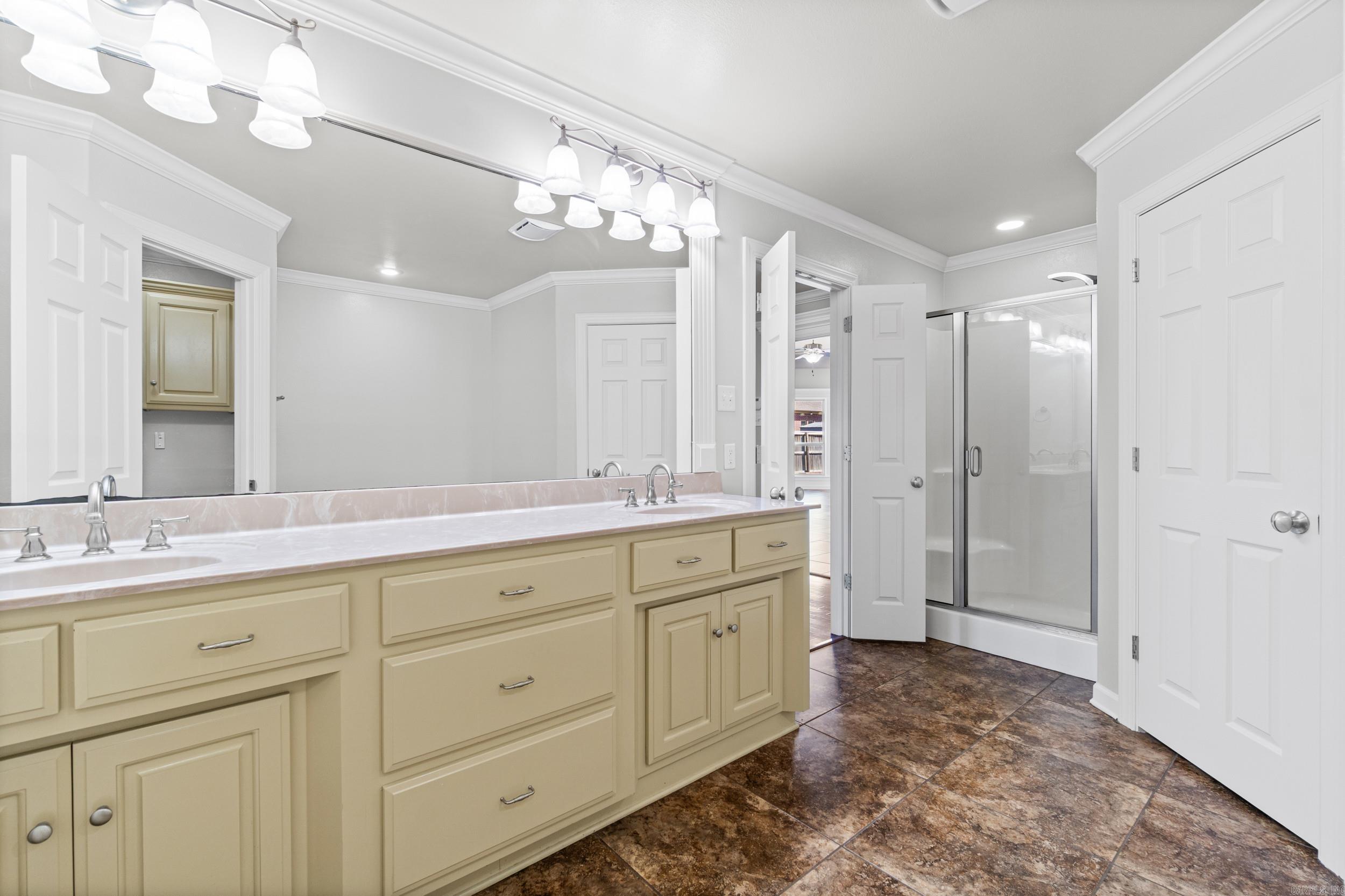 COUNTRY CLUB OF AR THE PH XXIII - Residential