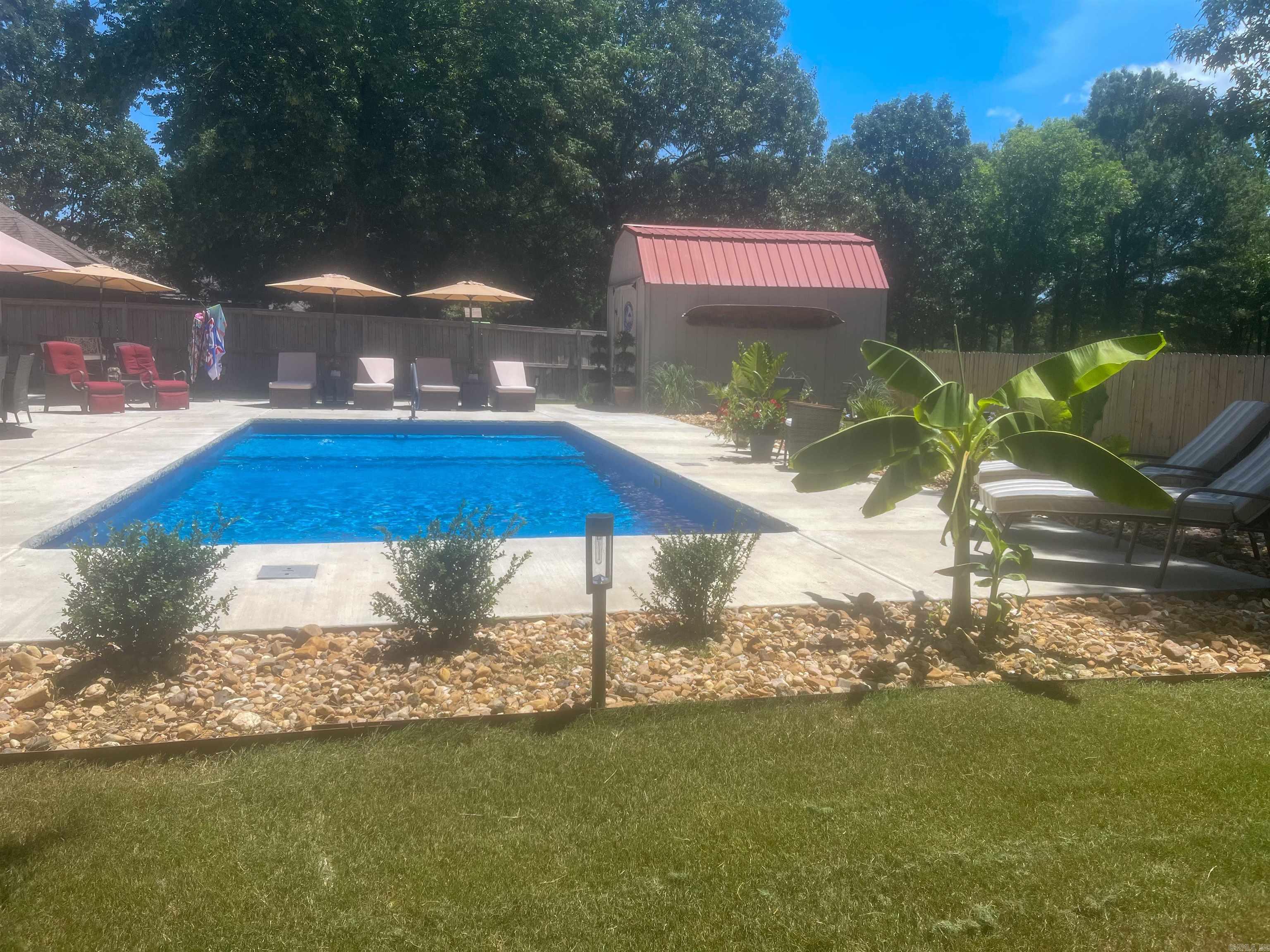 BRENTWOOD - Residential