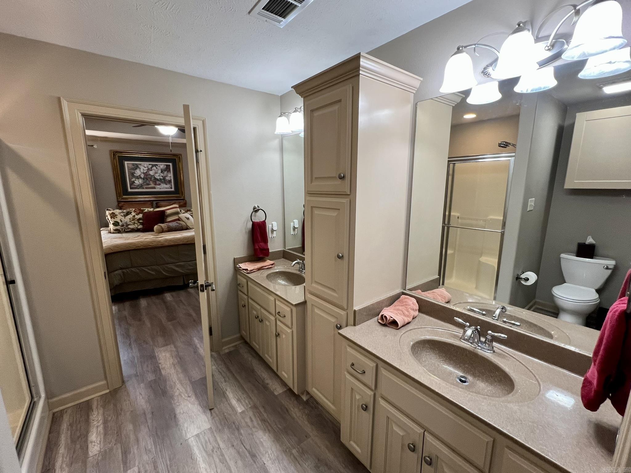 BRENTWOOD - Residential