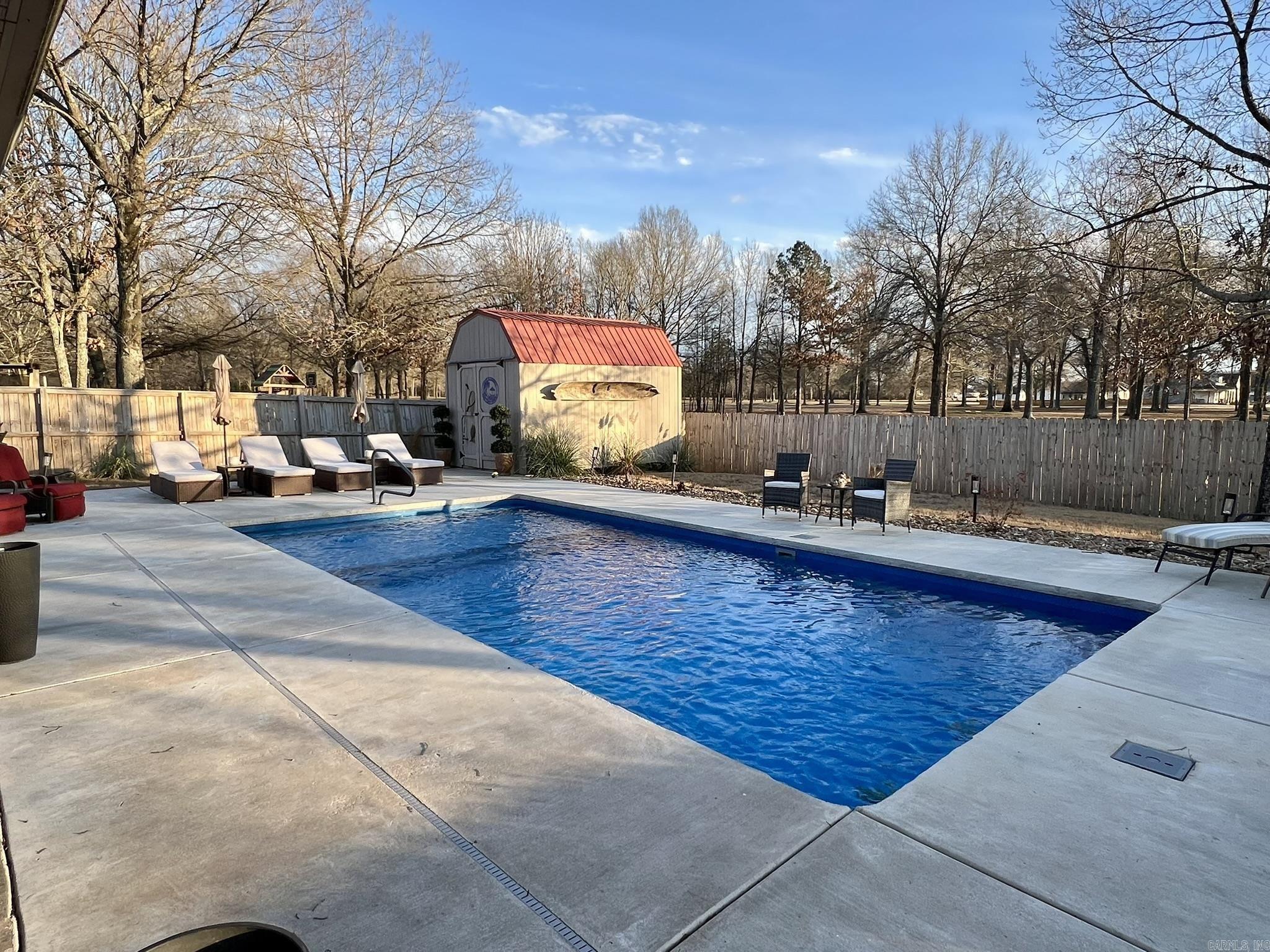 BRENTWOOD - Residential