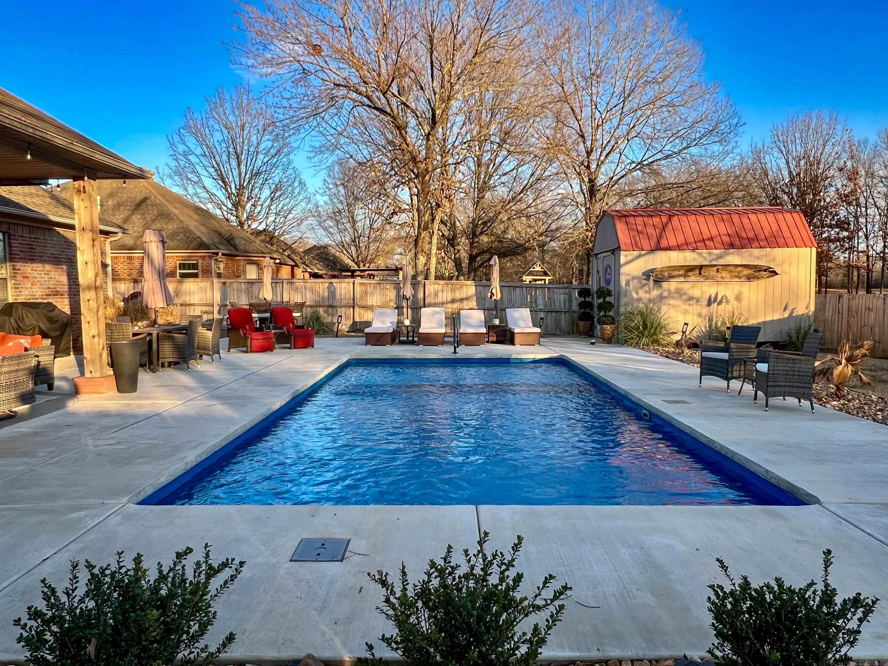 BRENTWOOD - Residential