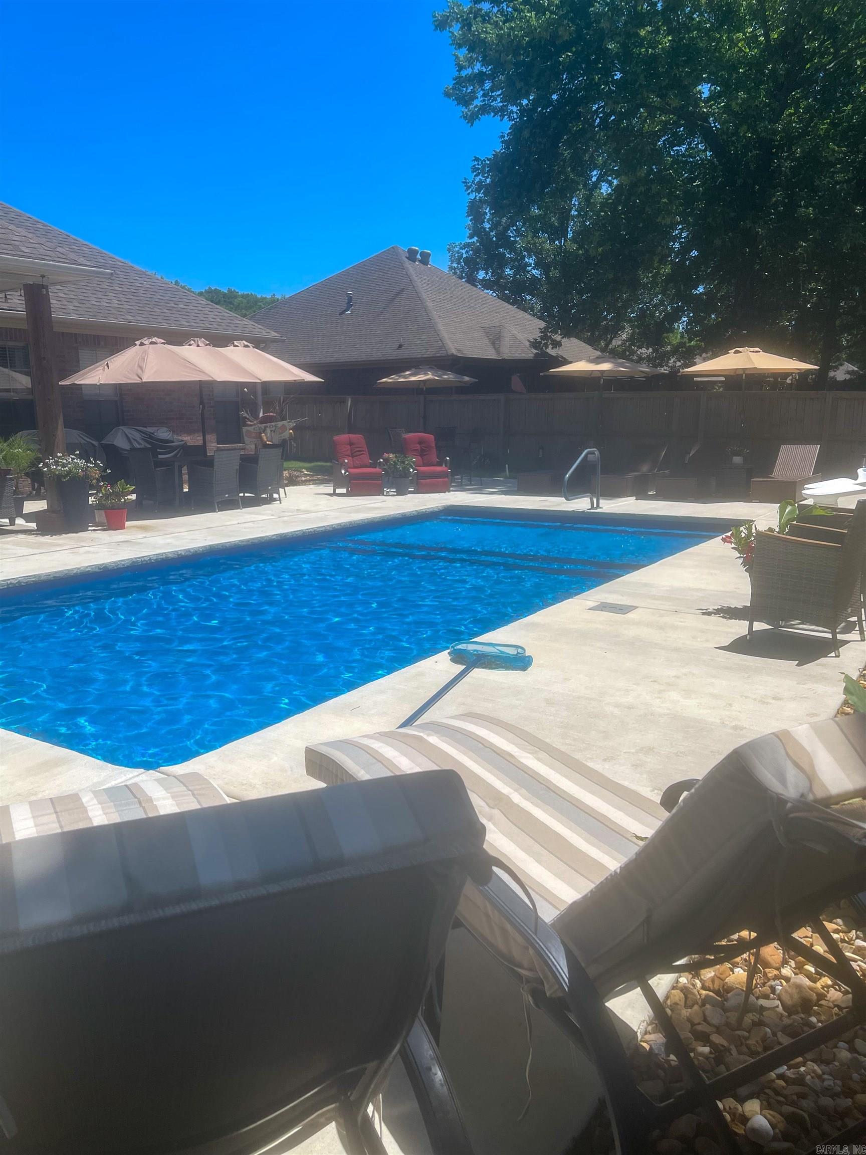 BRENTWOOD - Residential