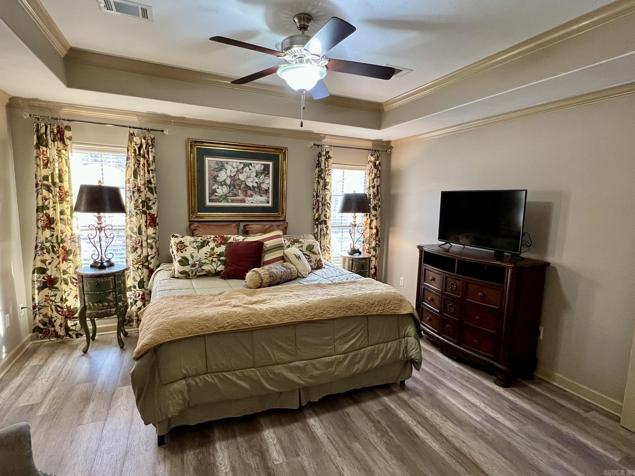 BRENTWOOD - Residential