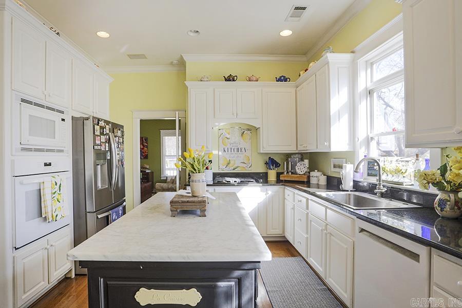 BRODIE CREEK COMMUNITY - Residential