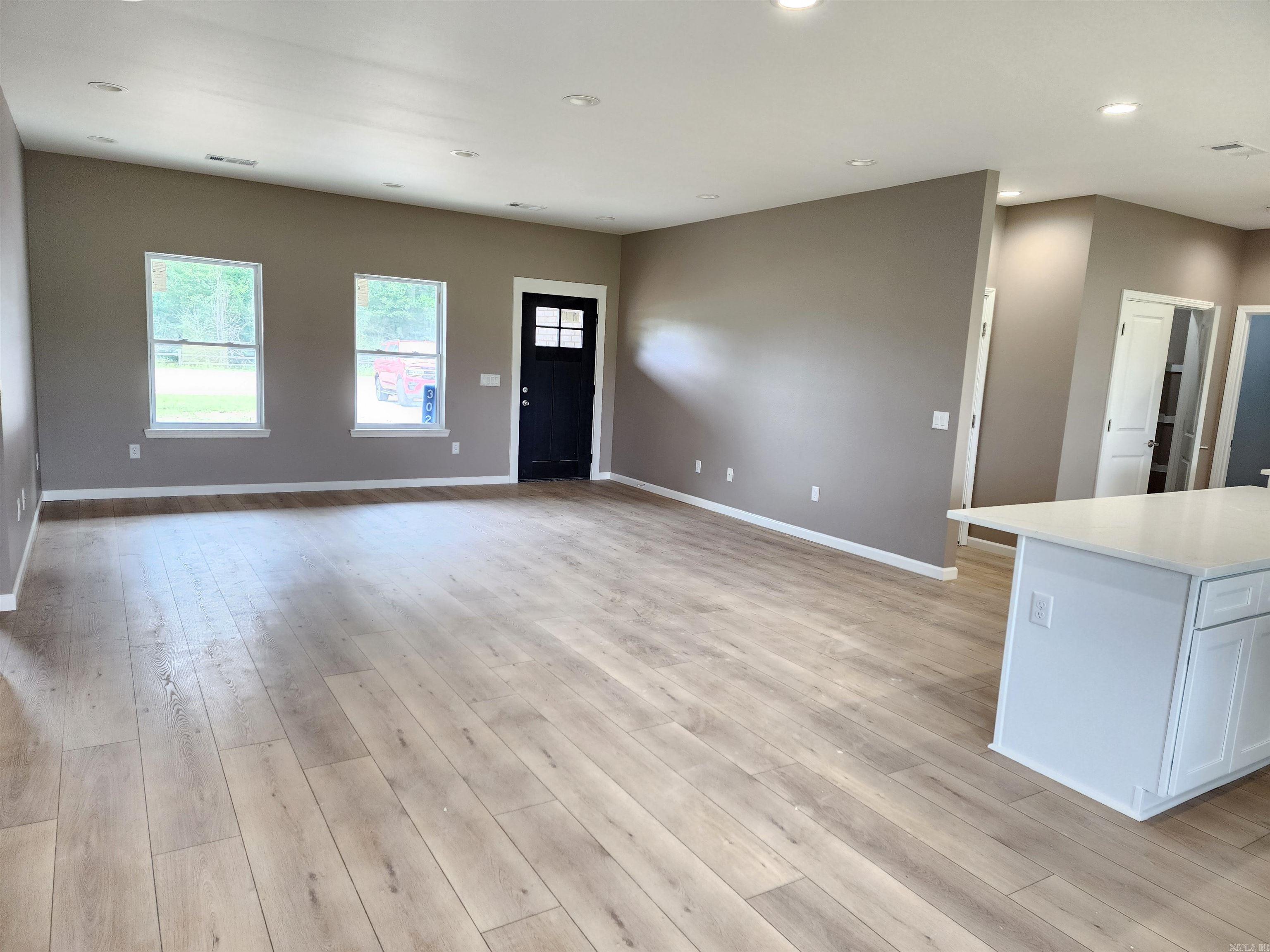BAKER'S FIELD - Residential
