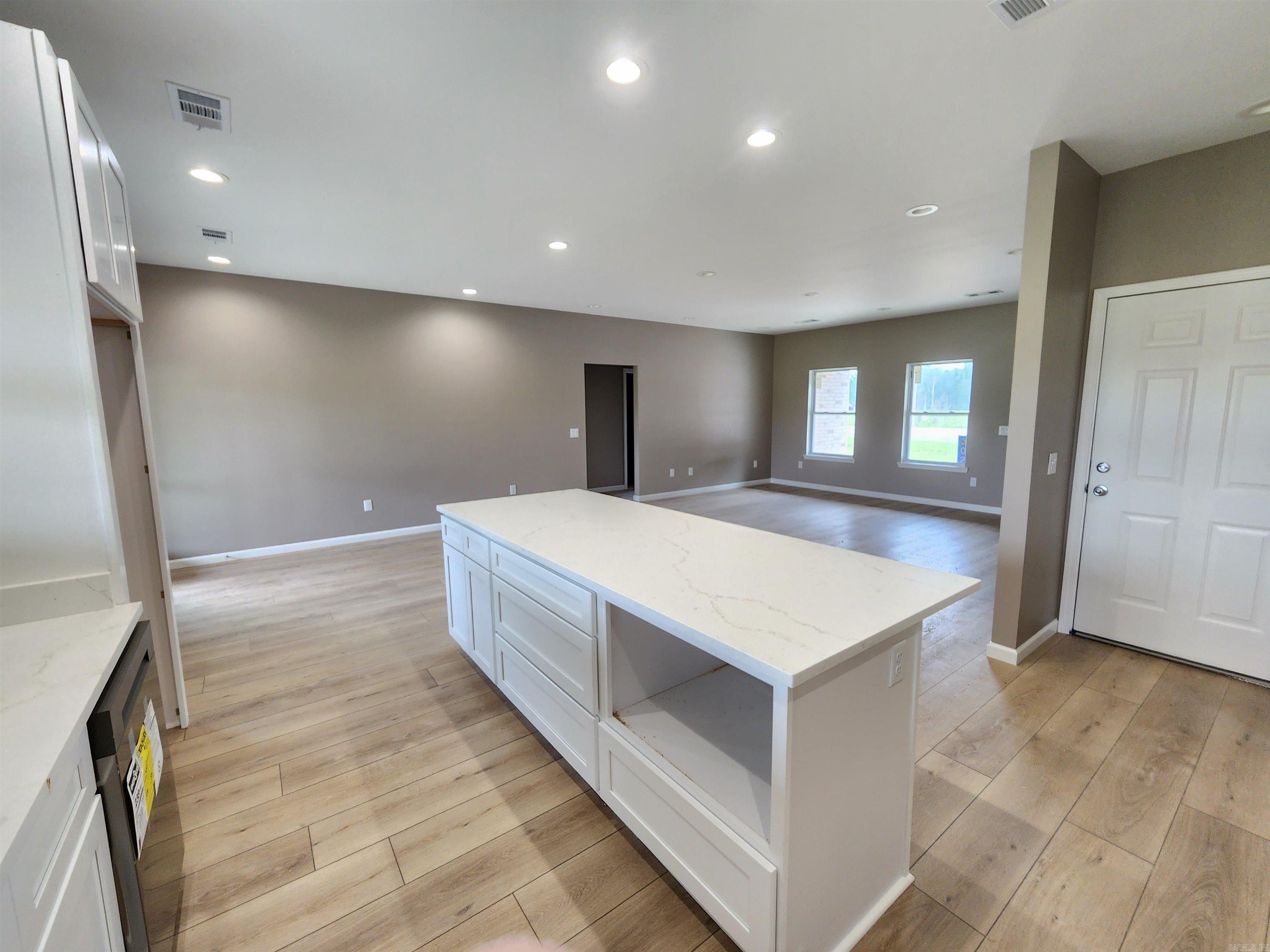 BAKER'S FIELD - Residential