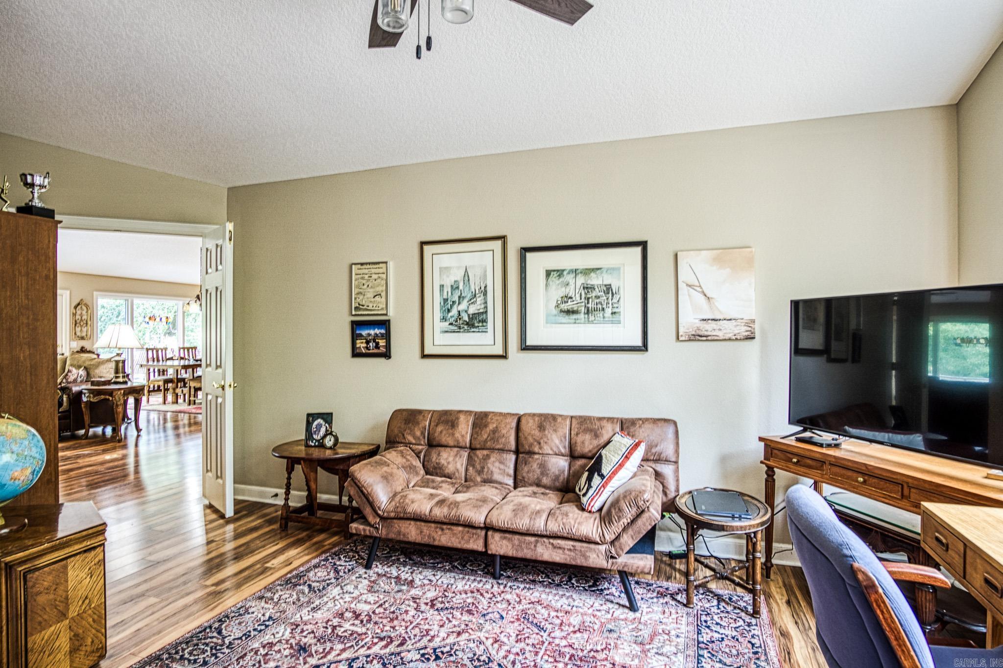 BALTANAS - Residential