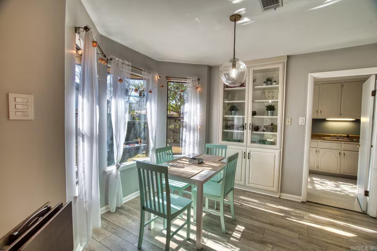 Smoking Oaks - Residential