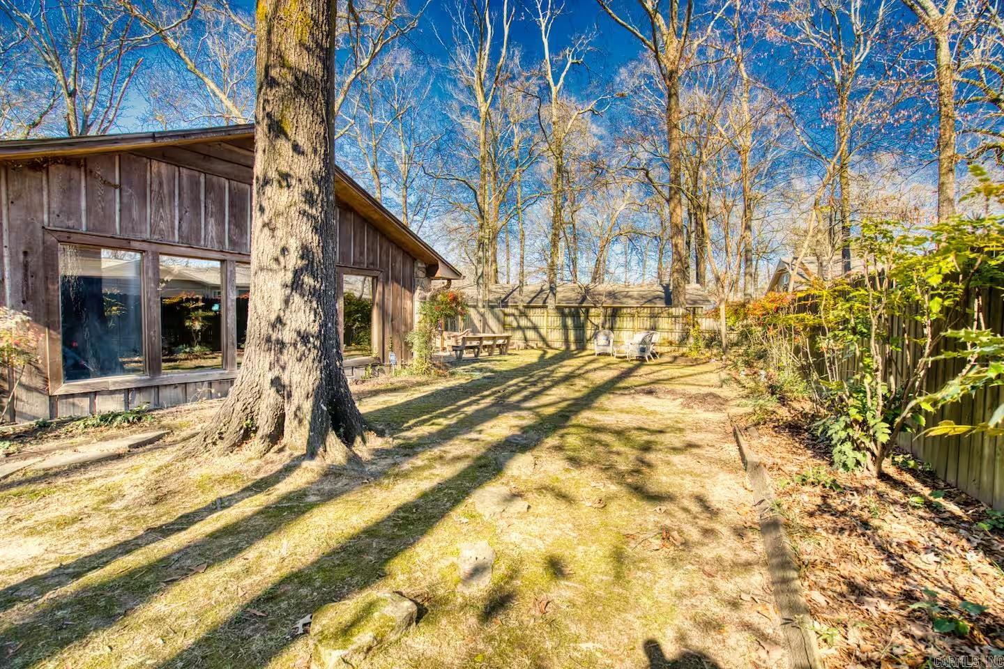 Smoking Oaks - Residential