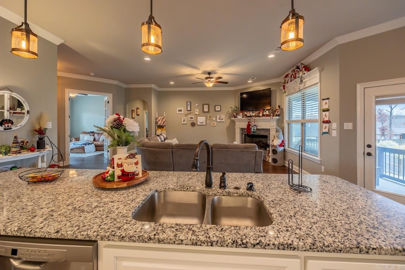 CREEKSIDE ADDN - Residential