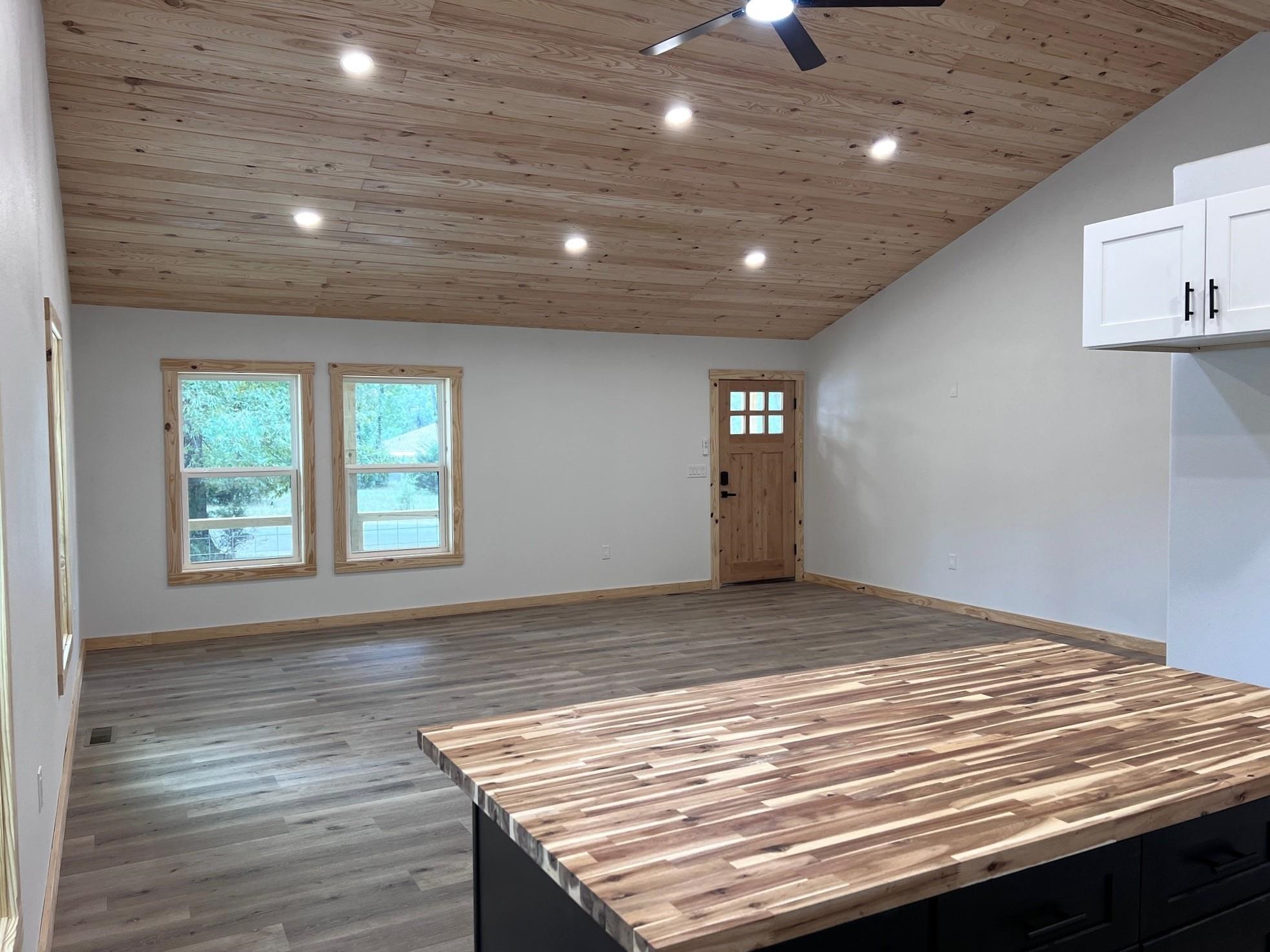 WHITEWATER ESTATES - Residential