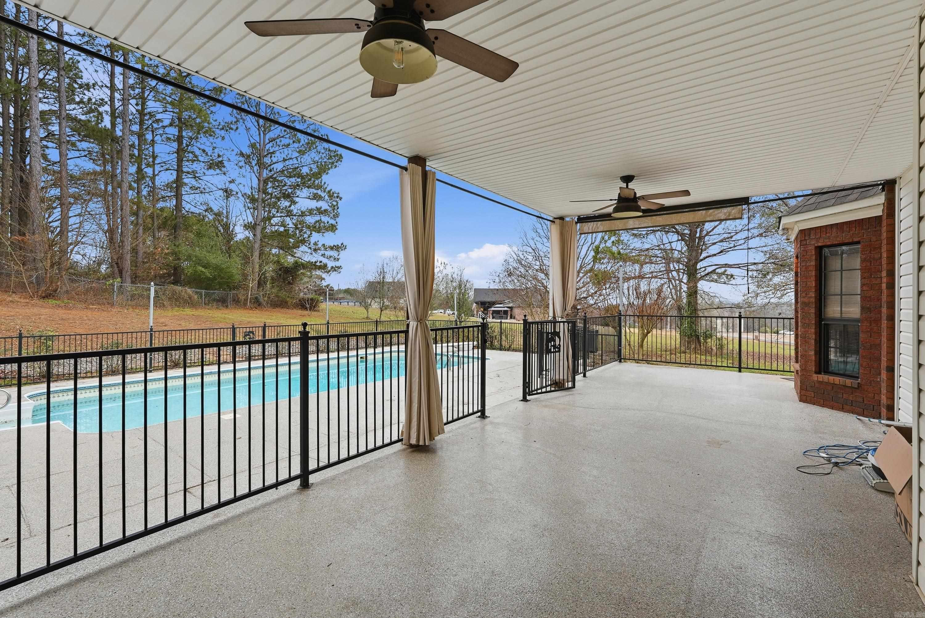 SUMMER HILL PLACE - Residential