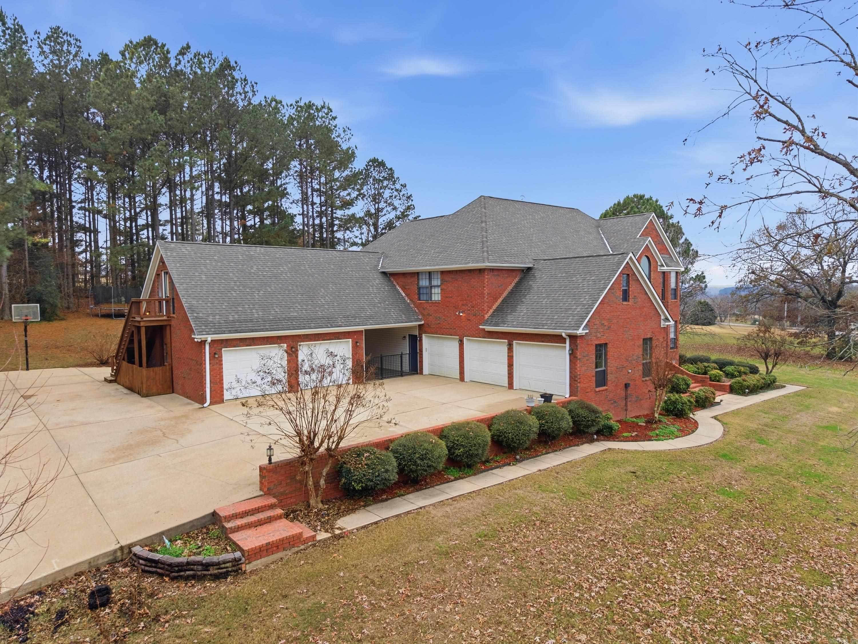 SUMMER HILL PLACE - Residential