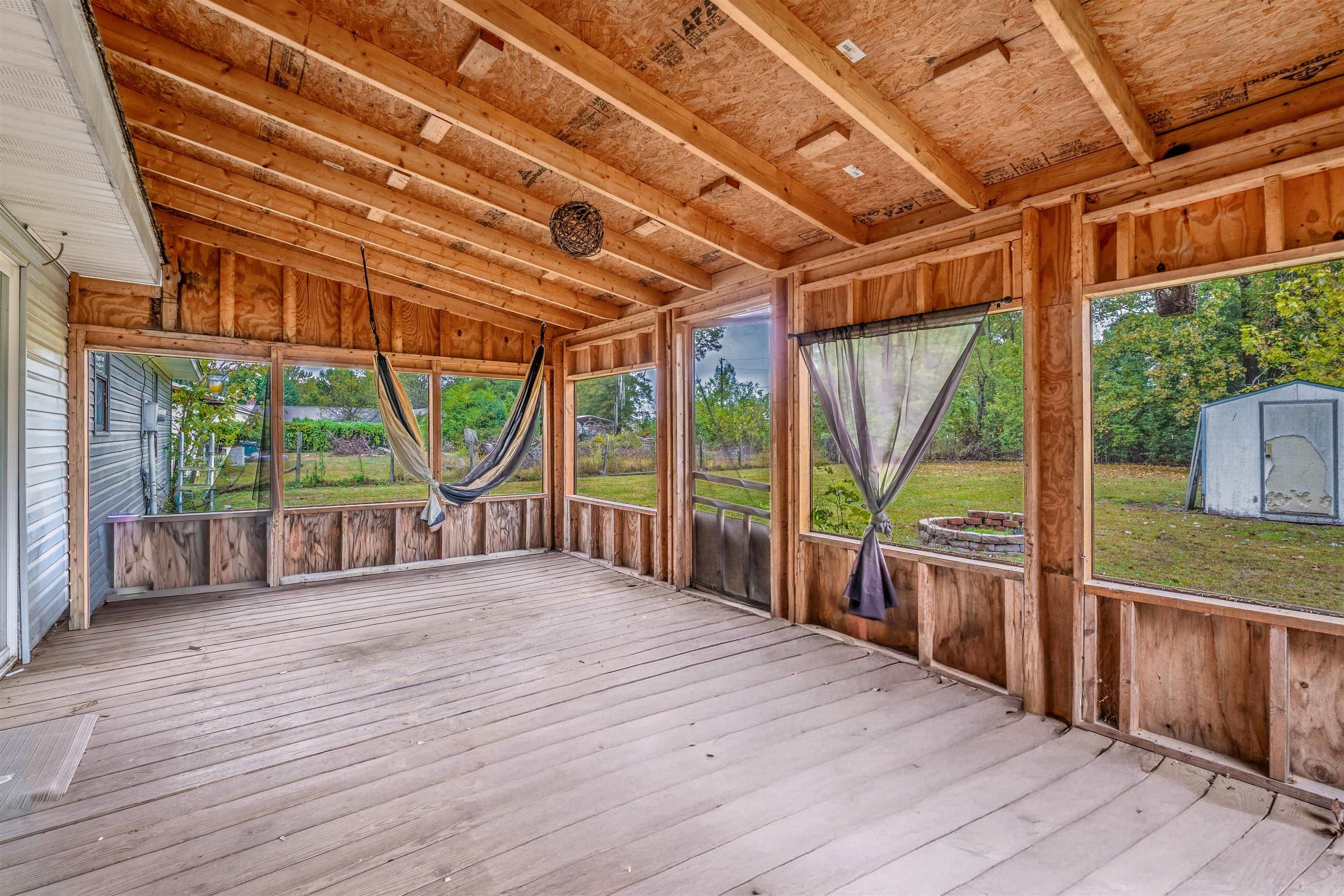 HOLIDAY TERRACE ADDN (HIGGINSON) - Residential