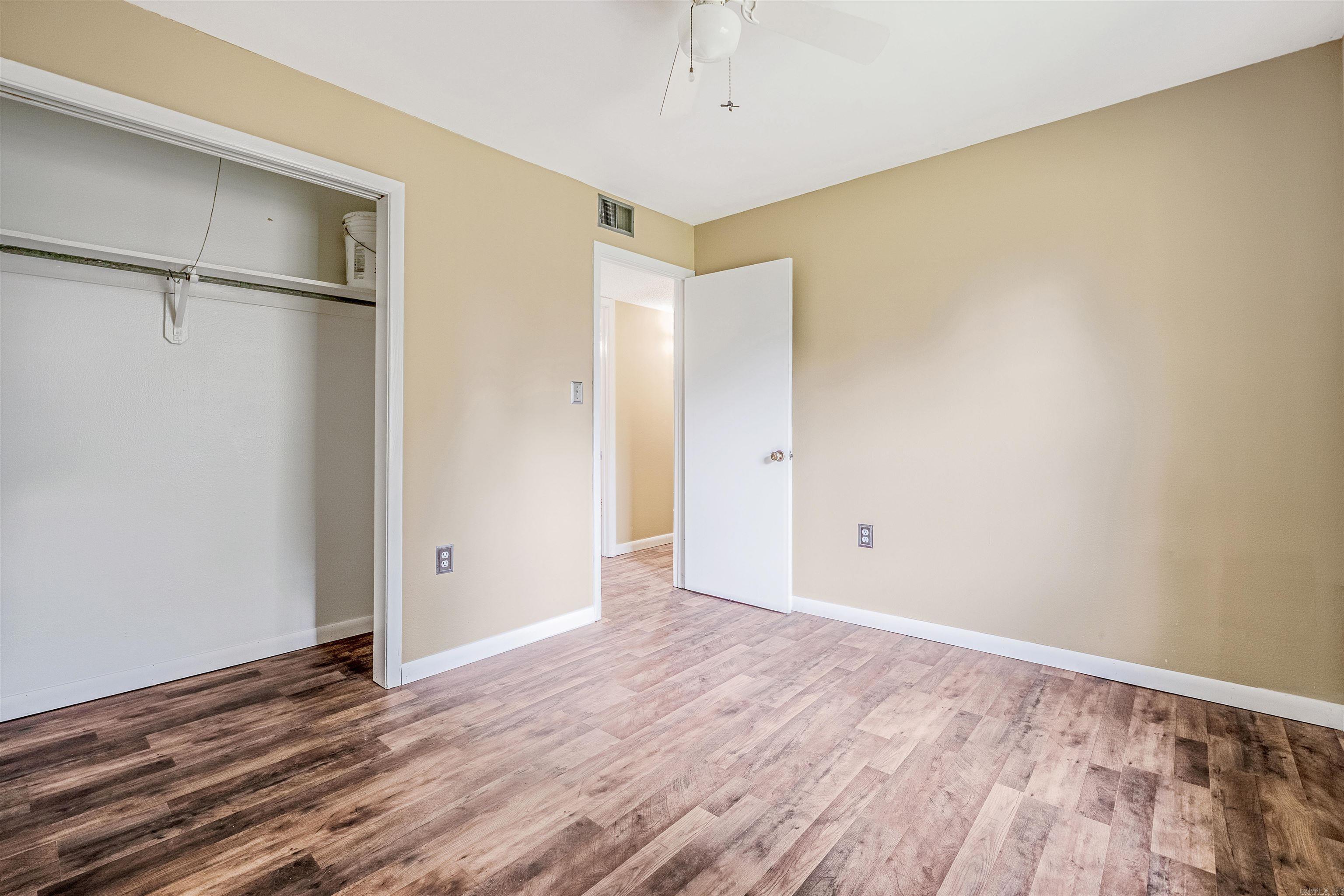 HOLIDAY TERRACE ADDN (HIGGINSON) - Residential