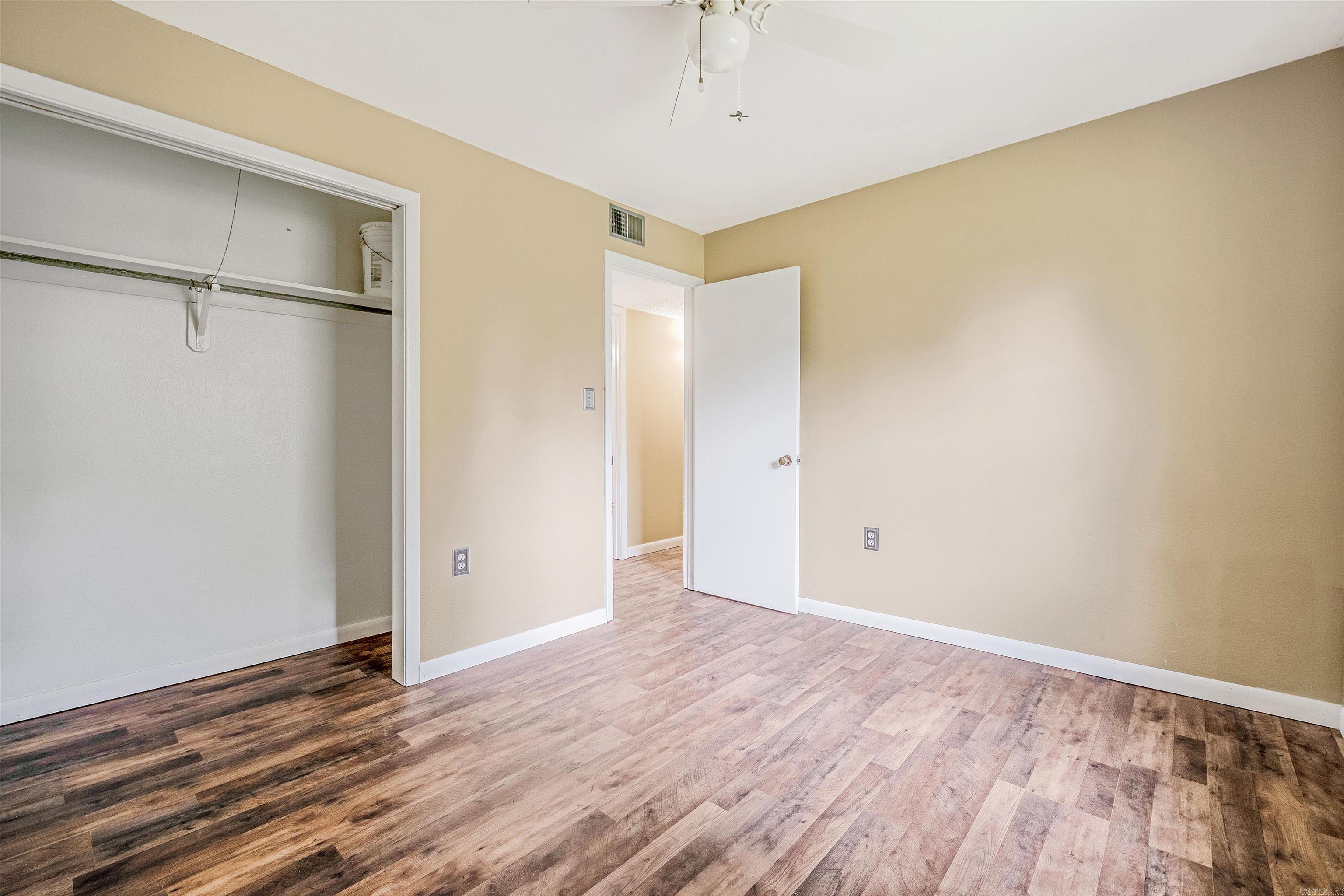 HOLIDAY TERRACE ADDN (HIGGINSON) - Residential