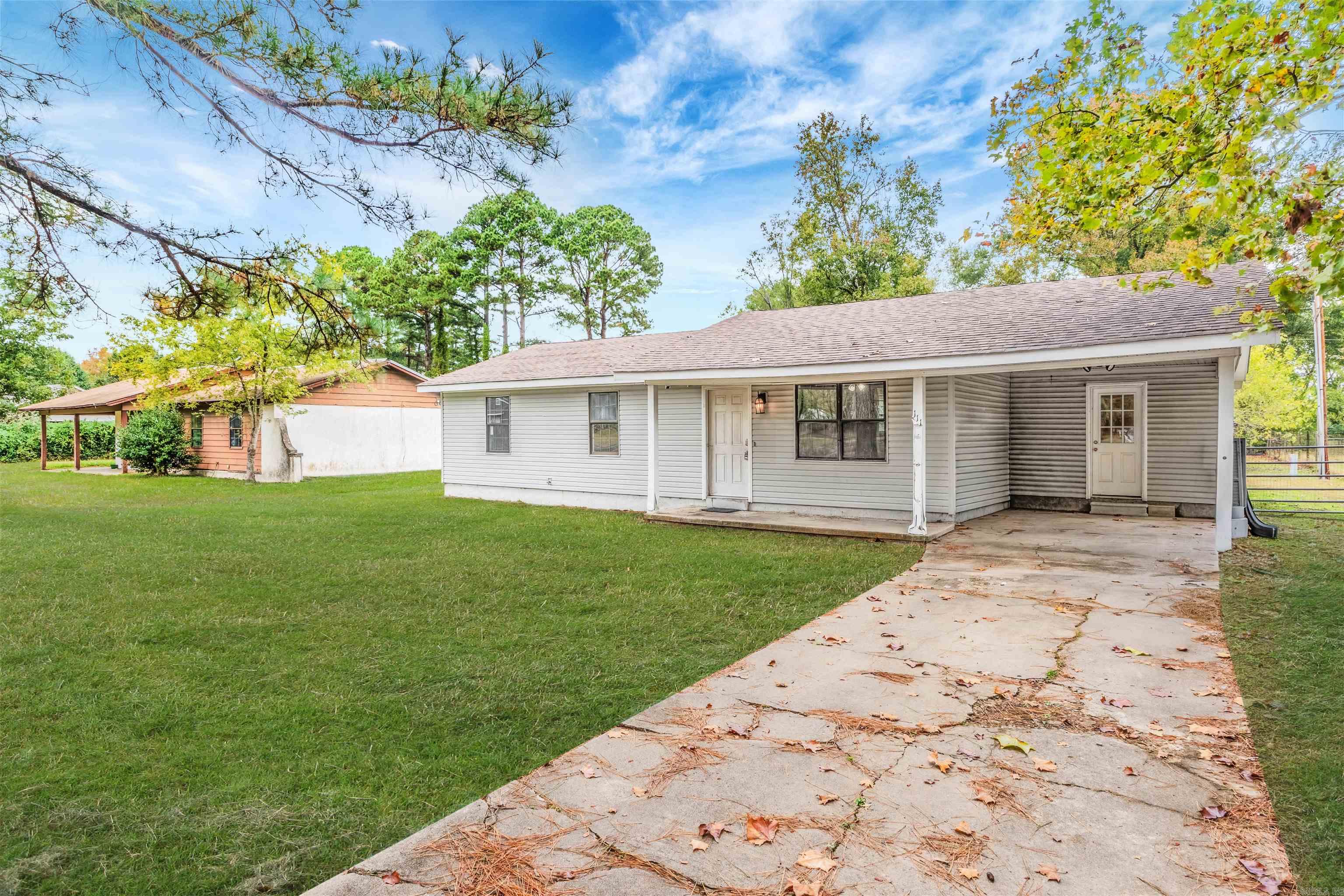 HOLIDAY TERRACE ADDN (HIGGINSON) - Residential